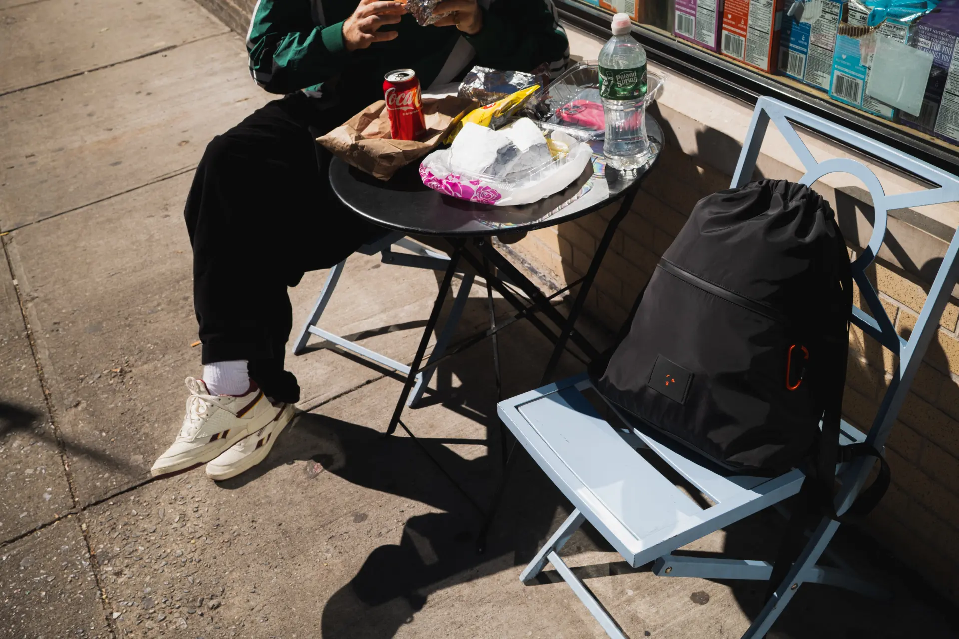 https://a.storyblok.com/f/325752/7728x5152/e1b33542e6/tech-sack-black-3.jpg