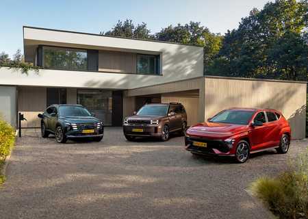 van_mossel_hyundai_hybrid_hero