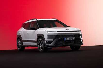 van_mossel_hyundai_bayon_front_white
