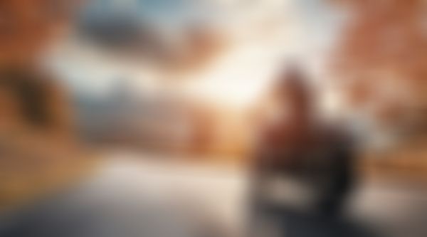 Motorrad-stilllegen - Motorradfahrer im Herbst auf der Landstraße unterwegs