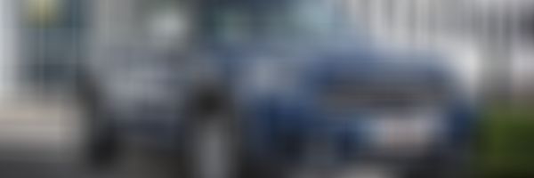 Über uns - Auto im GARANTA Firmenbranding