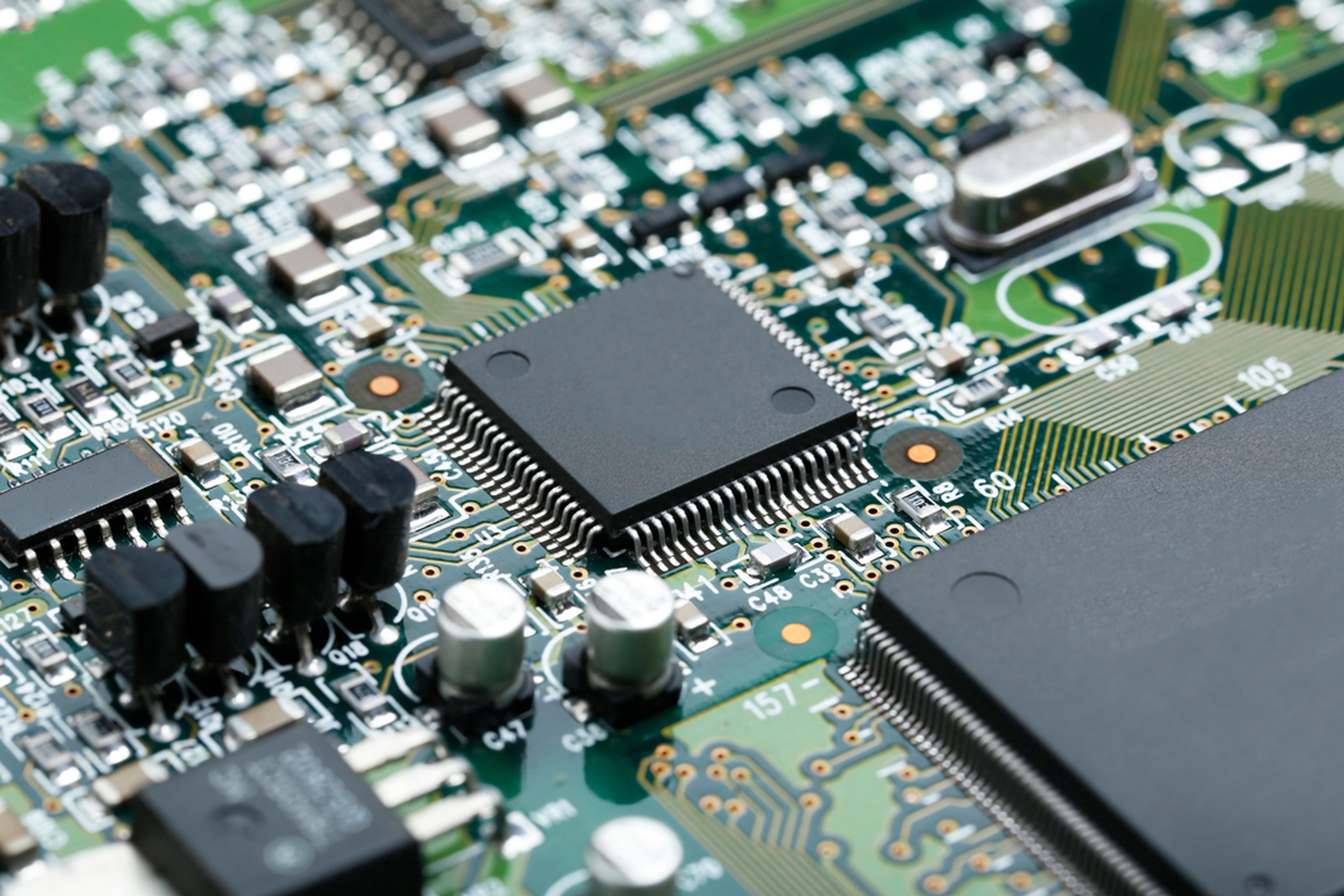 High-Density Interconnect (HDI PCB): The Key to AI Computing & Our Capabilities