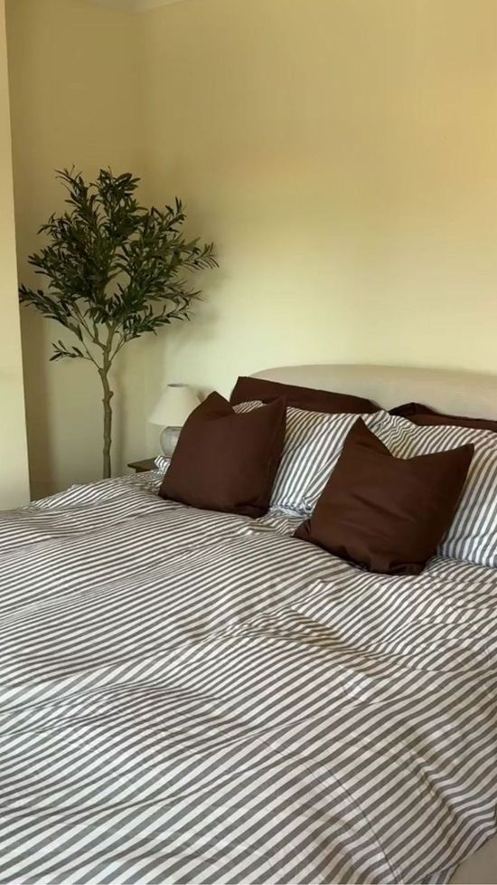 eviebshell1 Mole Bedding