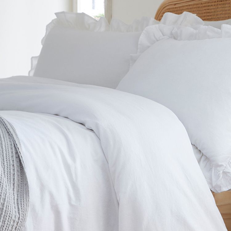 White Ruffle Bed Linen