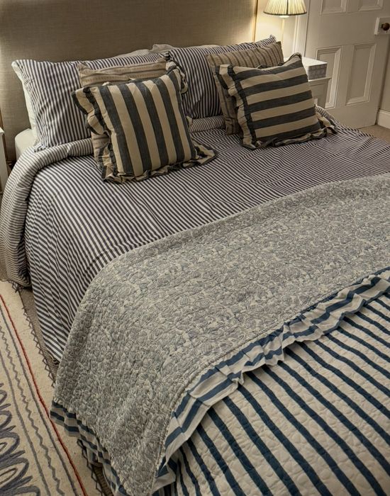 @carolinesstylehacks_Stripybedding1