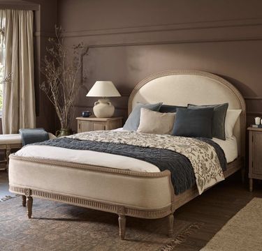 Douceur Carved Upholstered Bed