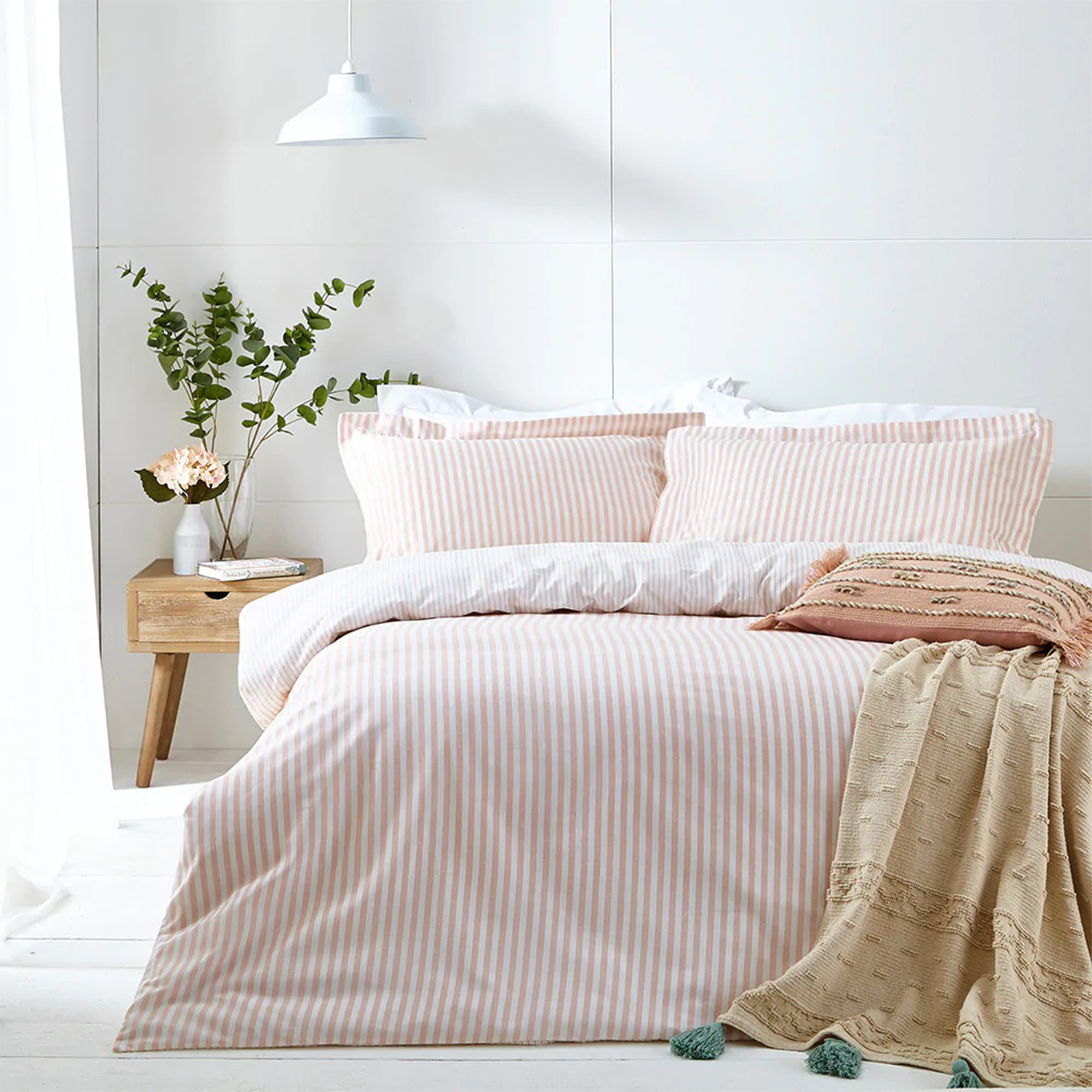 pink striped bed linen set