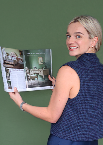 Holly_Managing Director