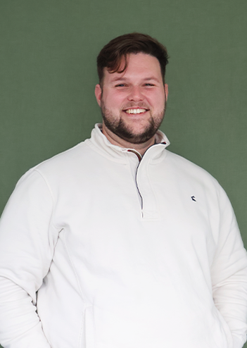Tom_Customer Experience Manager