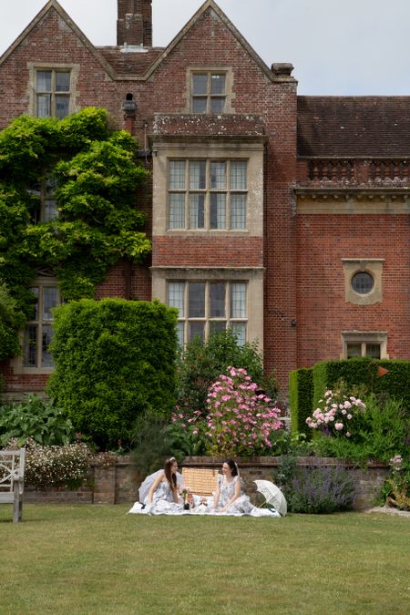 French bedroom picnicking in Glyndebourne's grounds