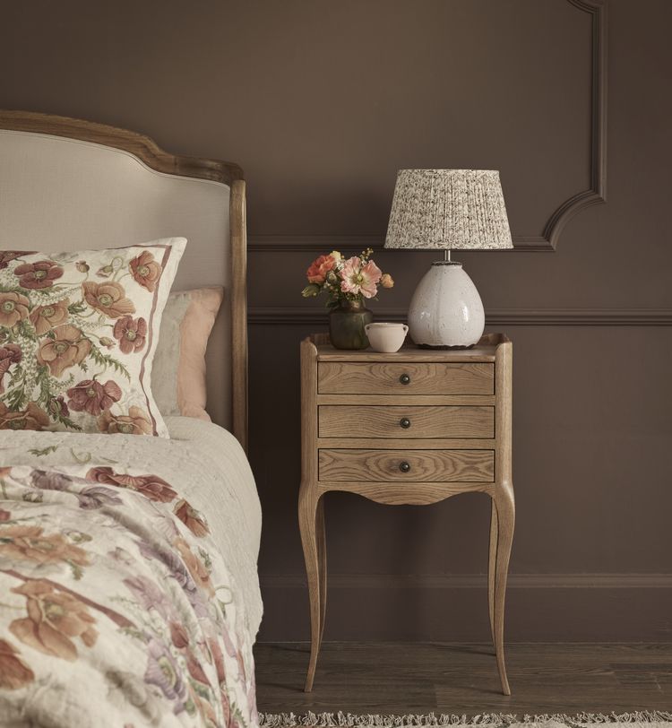 3-Drawer Wooden Bedside Table with curved legs