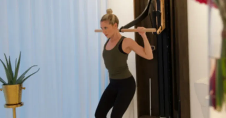 Krafttraining für Frauen – So baust du Zuhause effektiv Muskeln auf