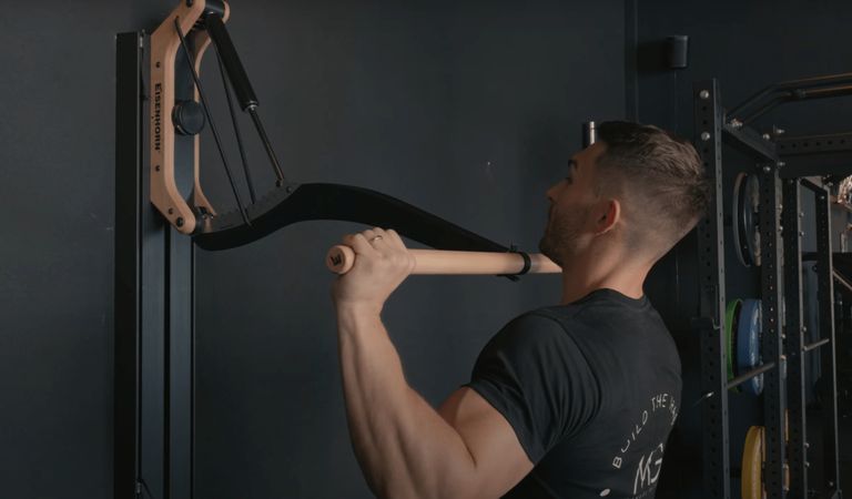 Effektives Home-Workout – Die 10 besten Übungen für Muskelaufbau & Kraft
