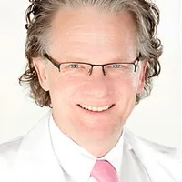 Dr. med. Christian Larsen