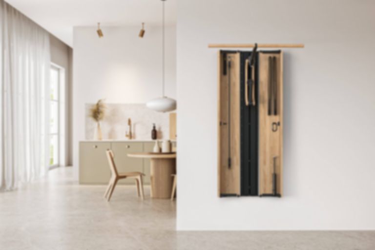 Kraftstation EISENHORN S in Farbe Schwarz