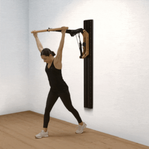 Lat pulldown to the neck