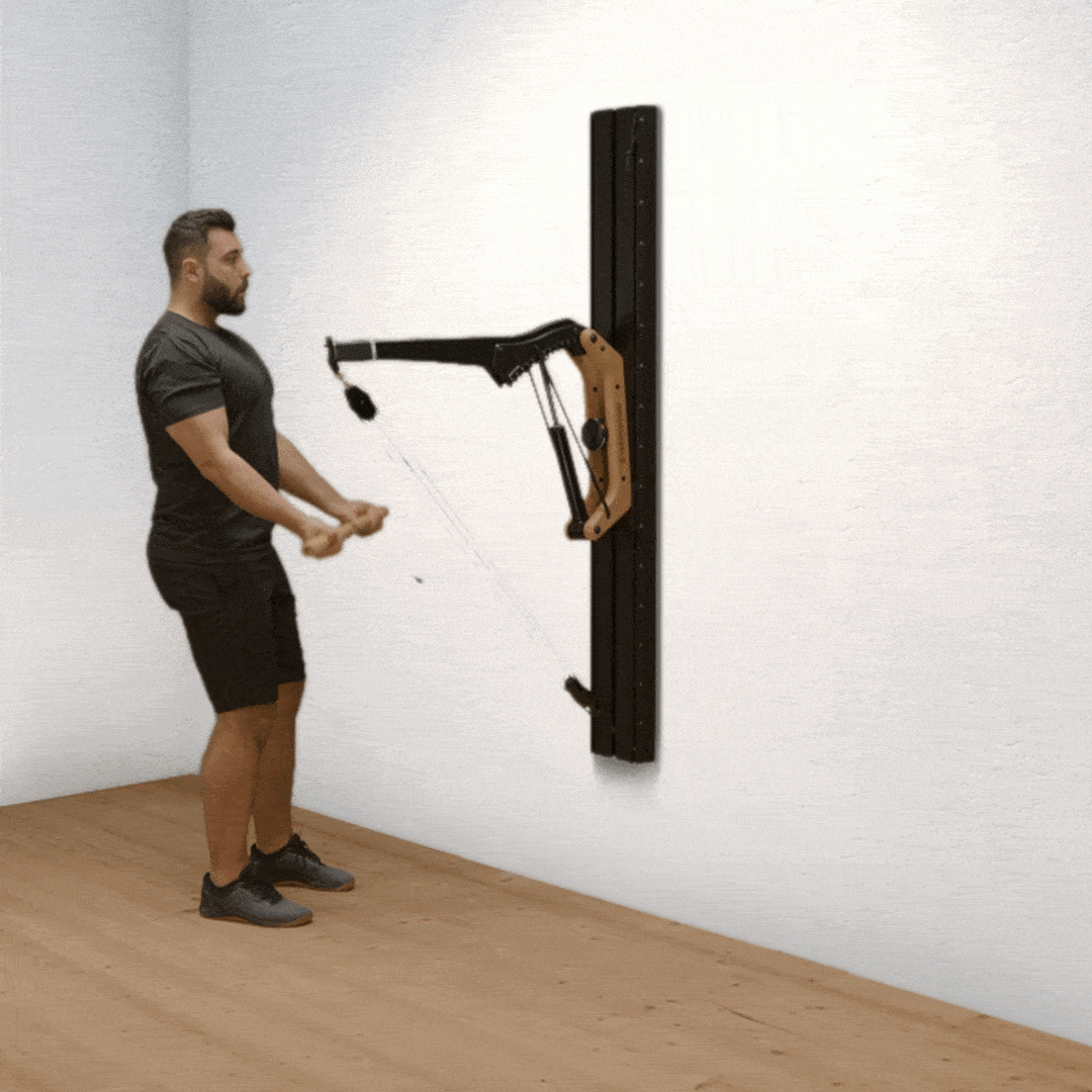 Biceps curls with hanldebar and cable pulley