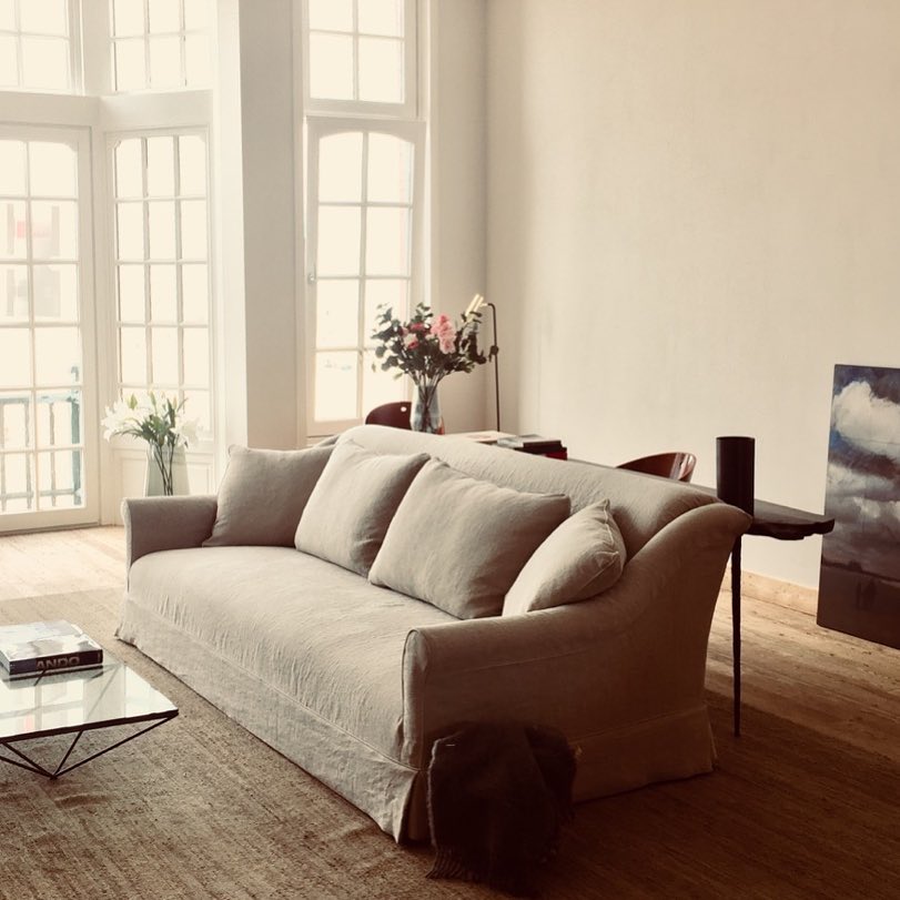 The Matomba sofa combines timeless elegance with relaxed comfort, designed to enhance both modern and classic interiors.