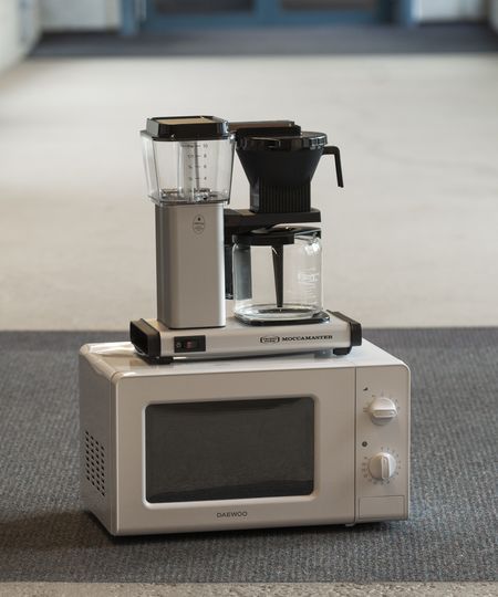 Mikroovn og kaffemaskine