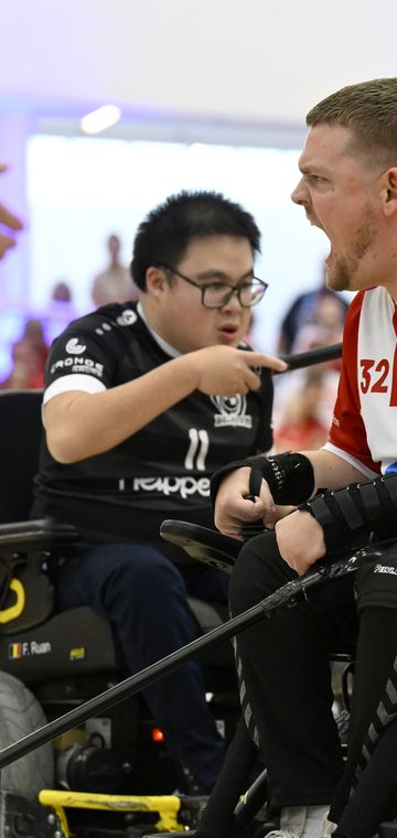 EM i powerchair hockey