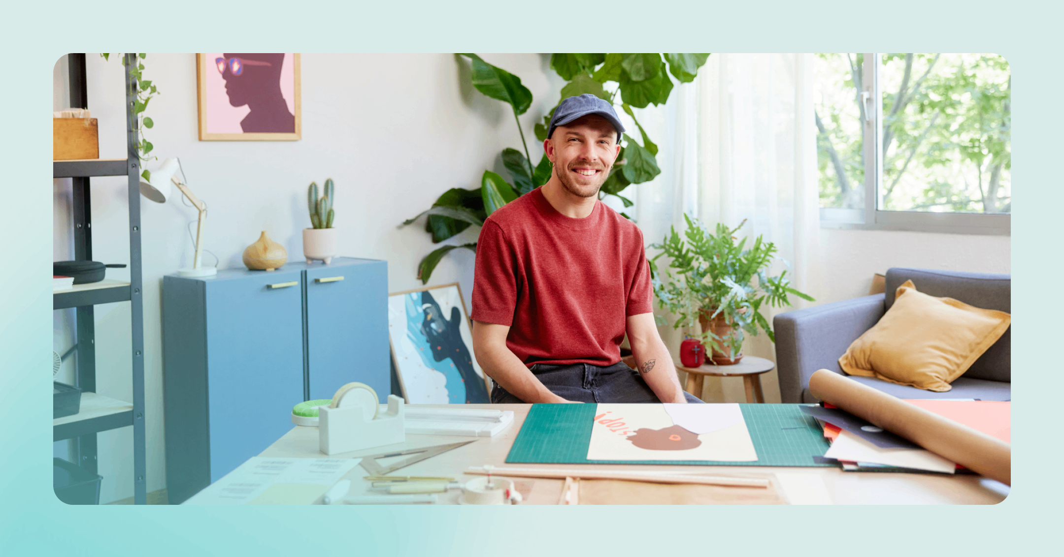 man embracing curiosity to develop a growth mindset