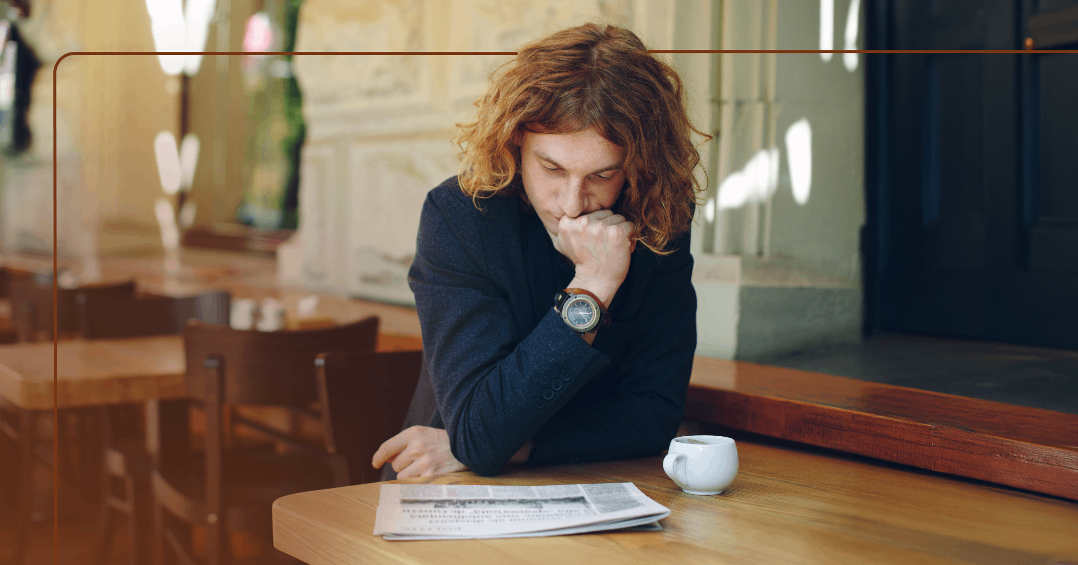 man setting a specific time to check the news to limit uncertainty