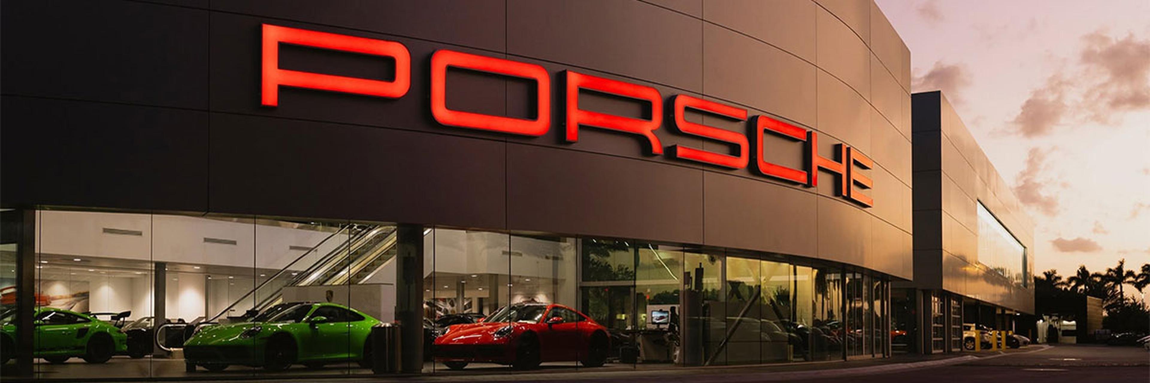 Porsche Center in West Broward, FL