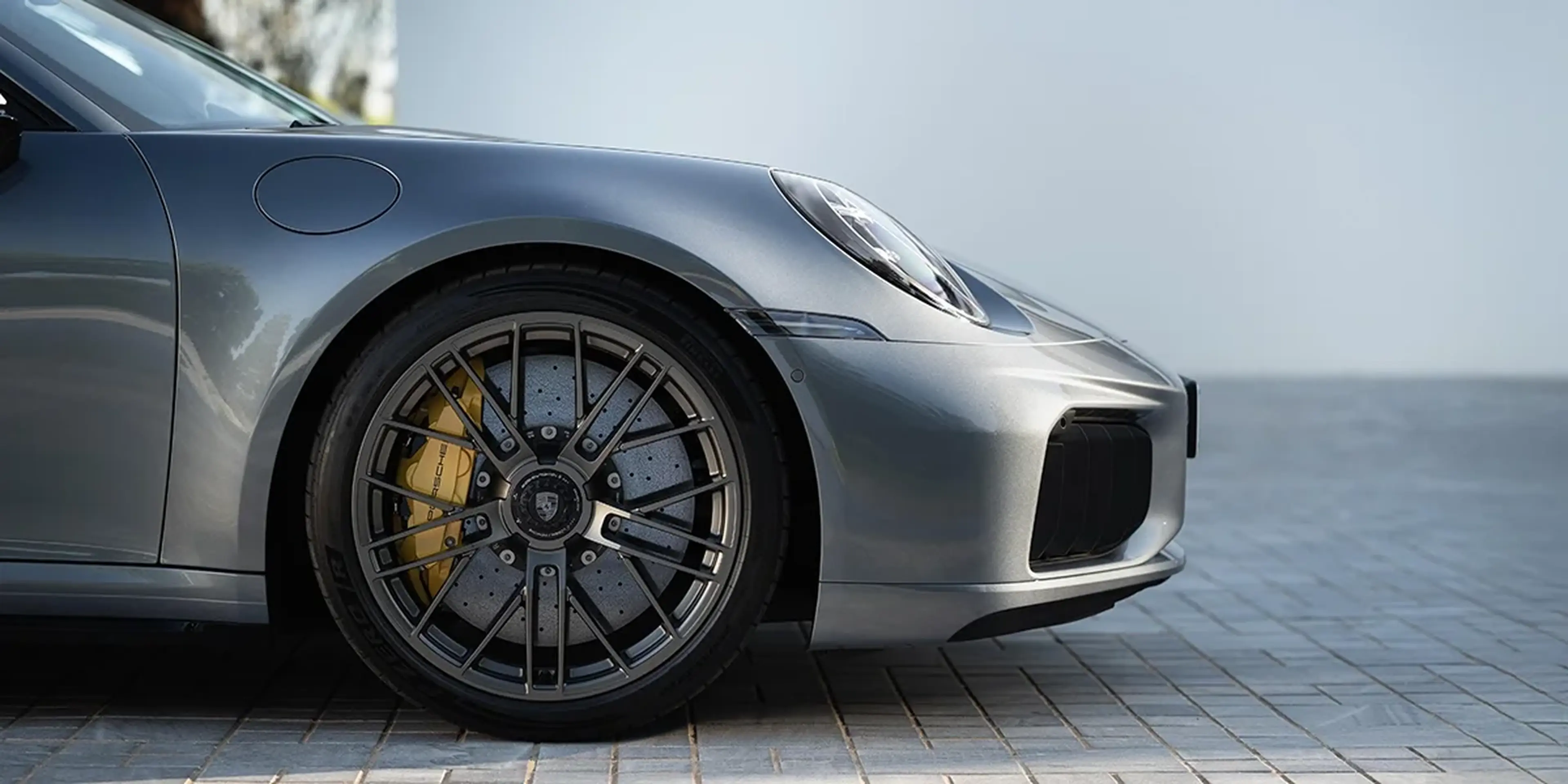 Porsche 911 Turbo S Powertrain