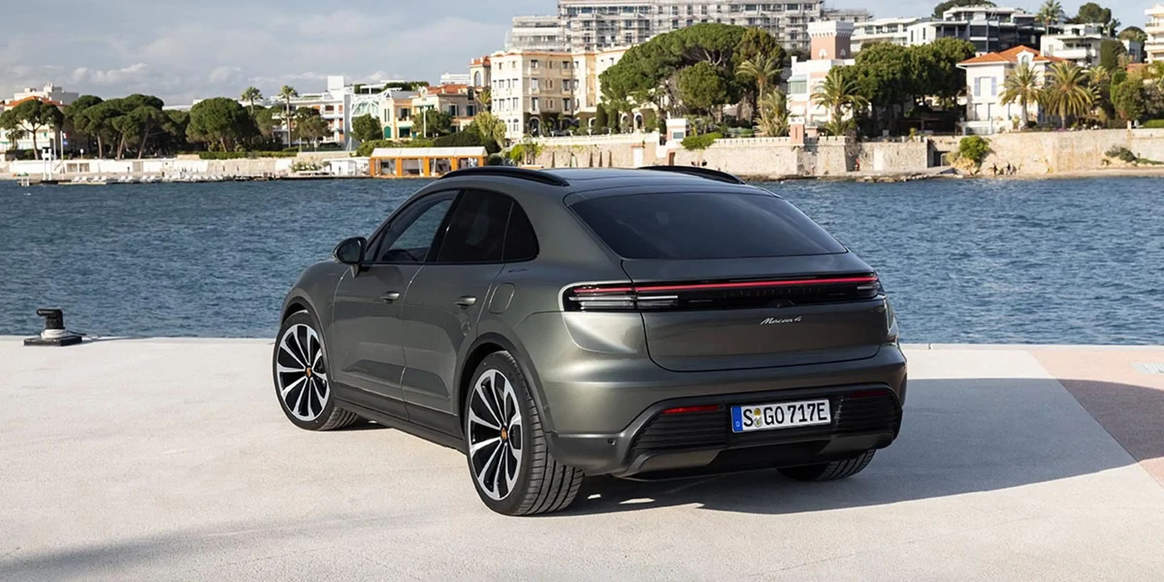 2025 Porsche Macan 4 Electric Exterior