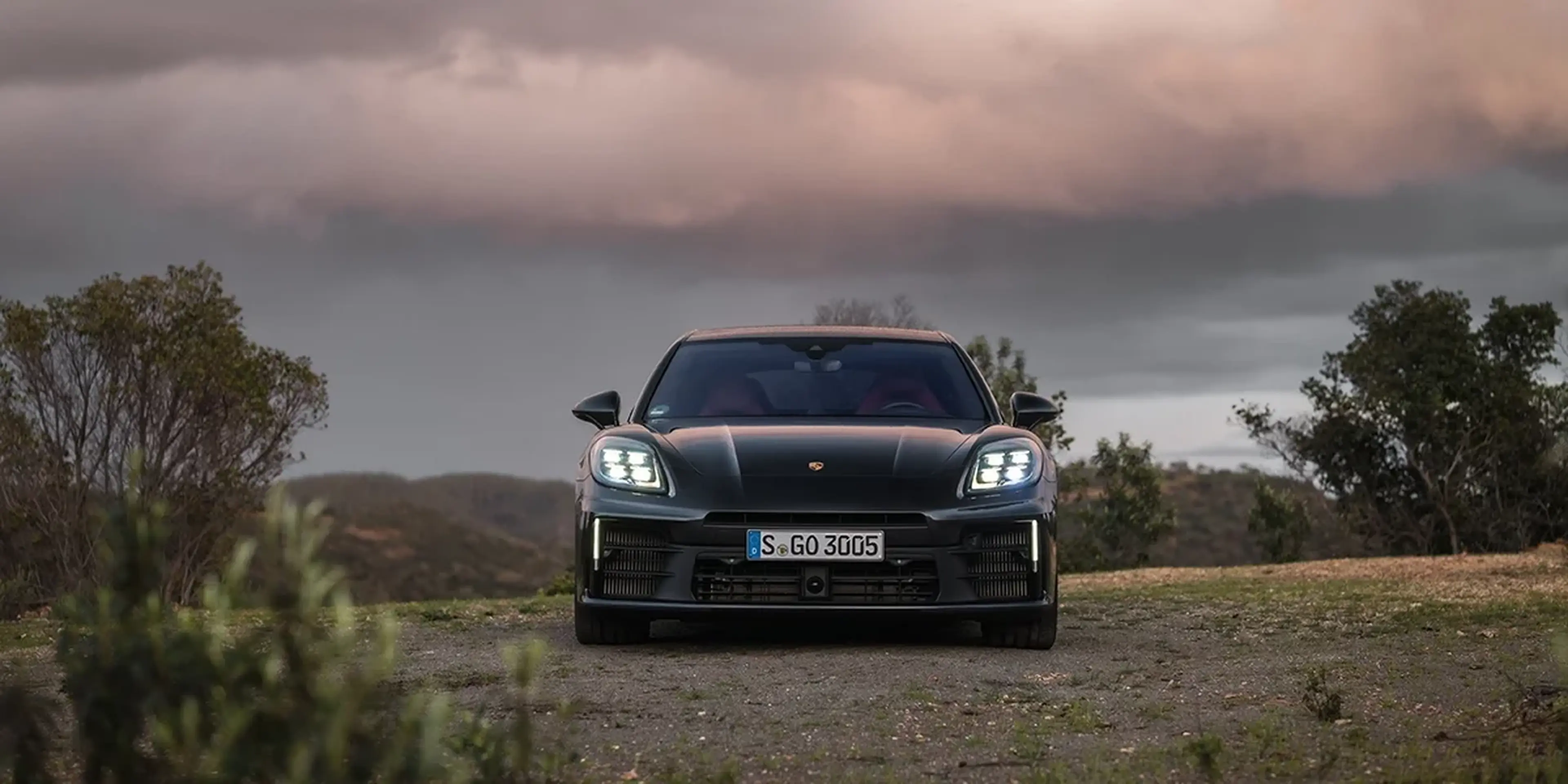 Front view of the 2026 Porsche Panamera