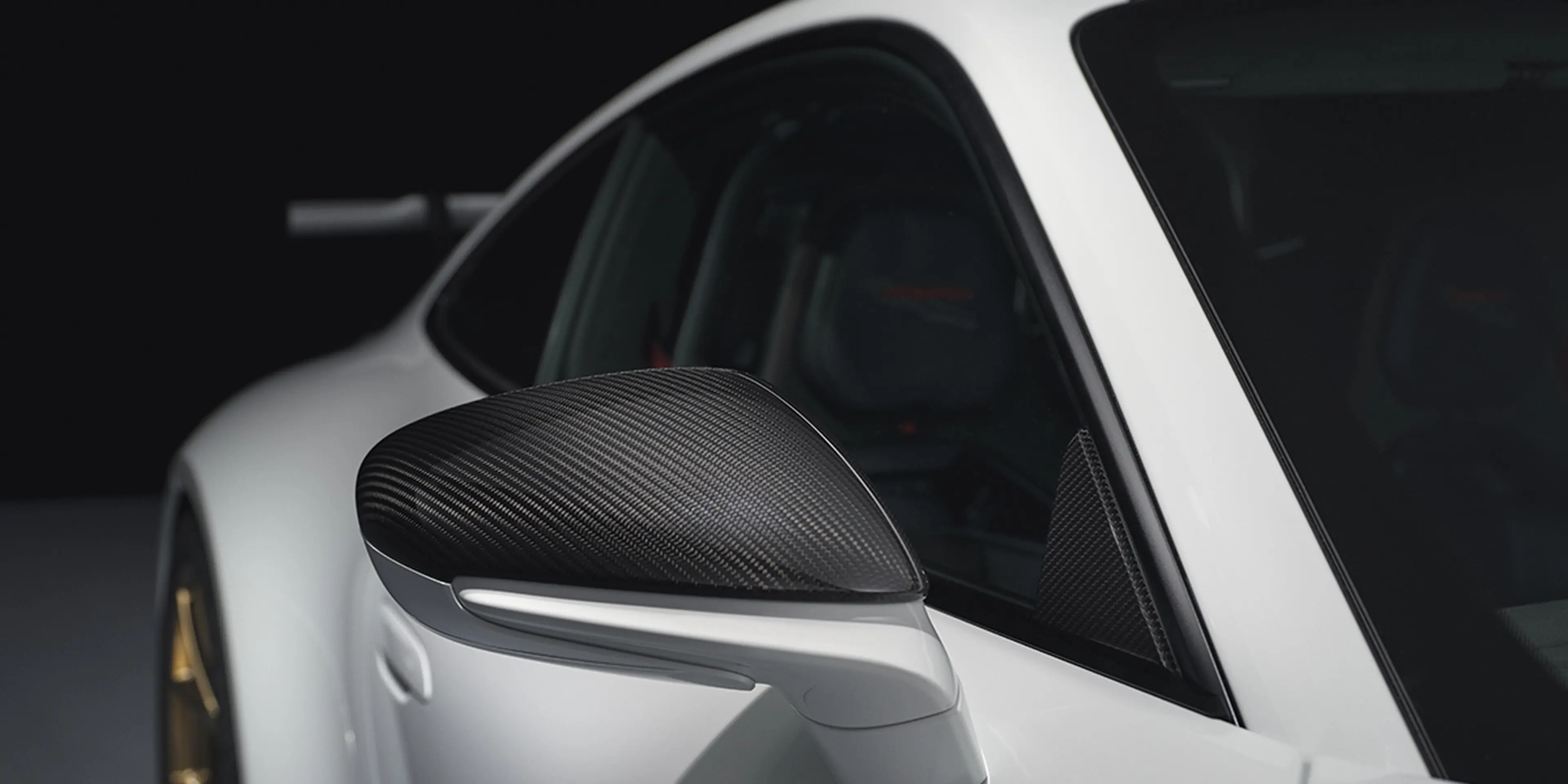 2025 Porsche 911 GT3 carbon mirror detail