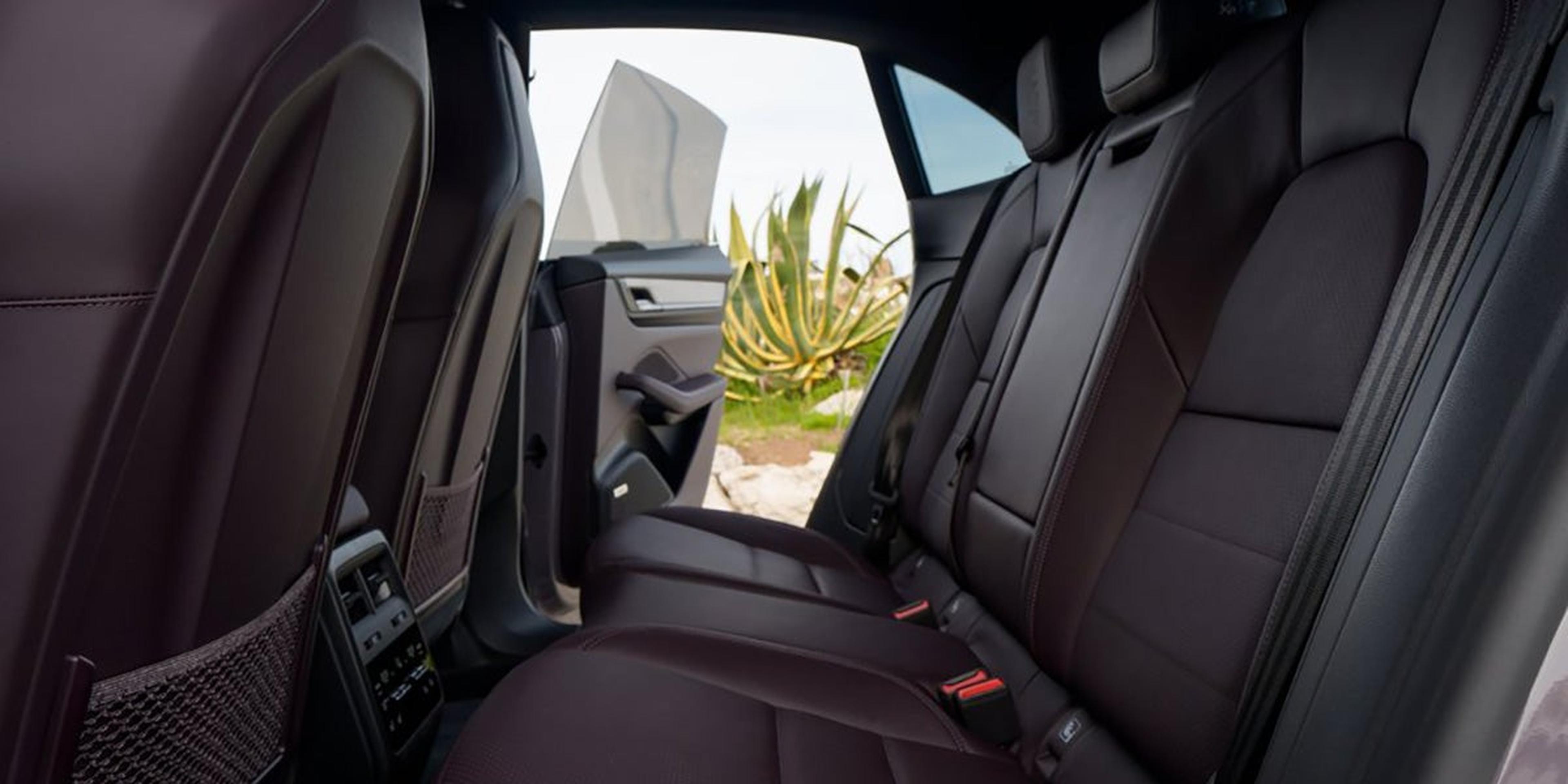 2025 Porsche Macan 4 Electric interior