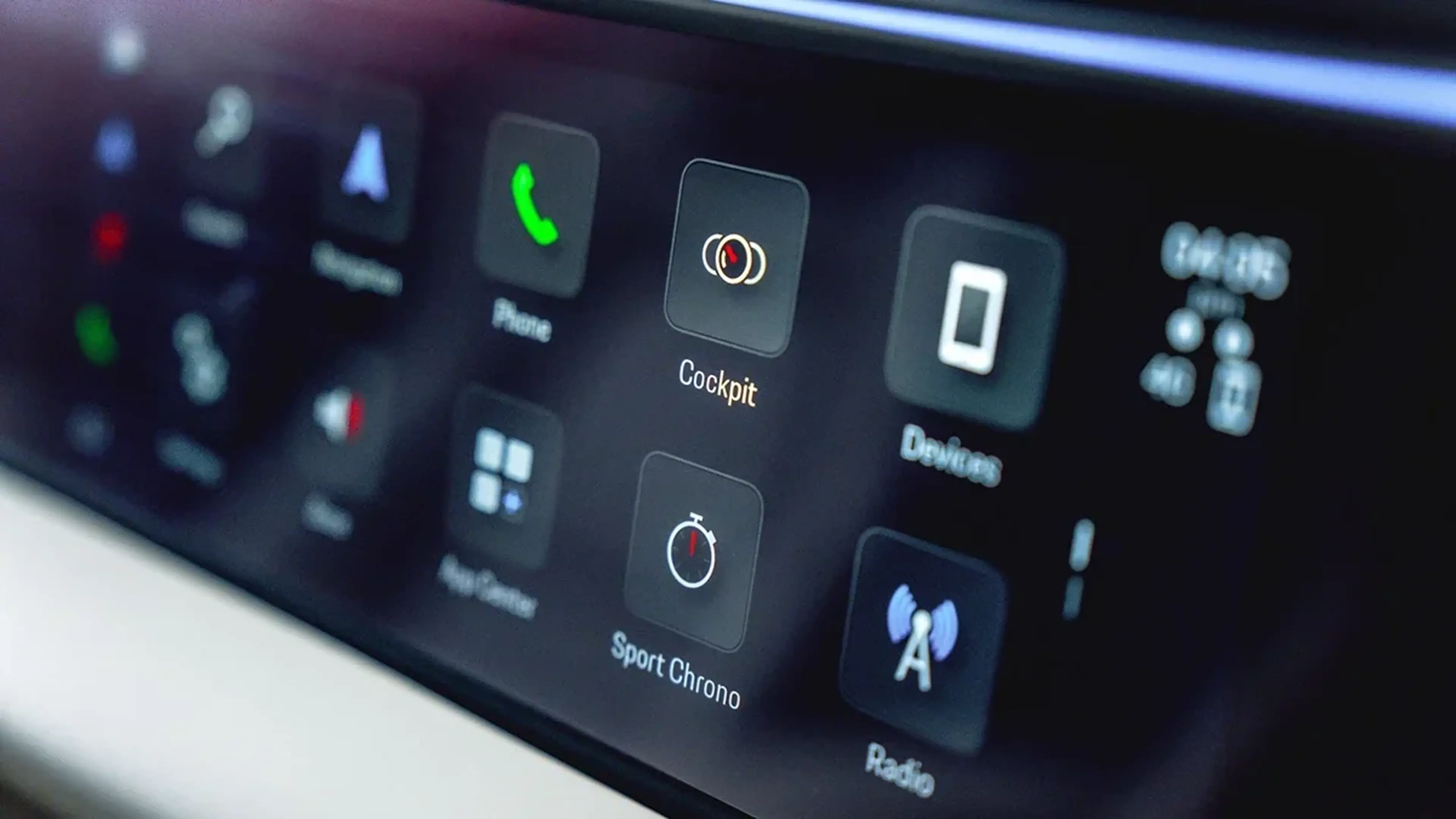 Porsche Macan Electric infotainment screen