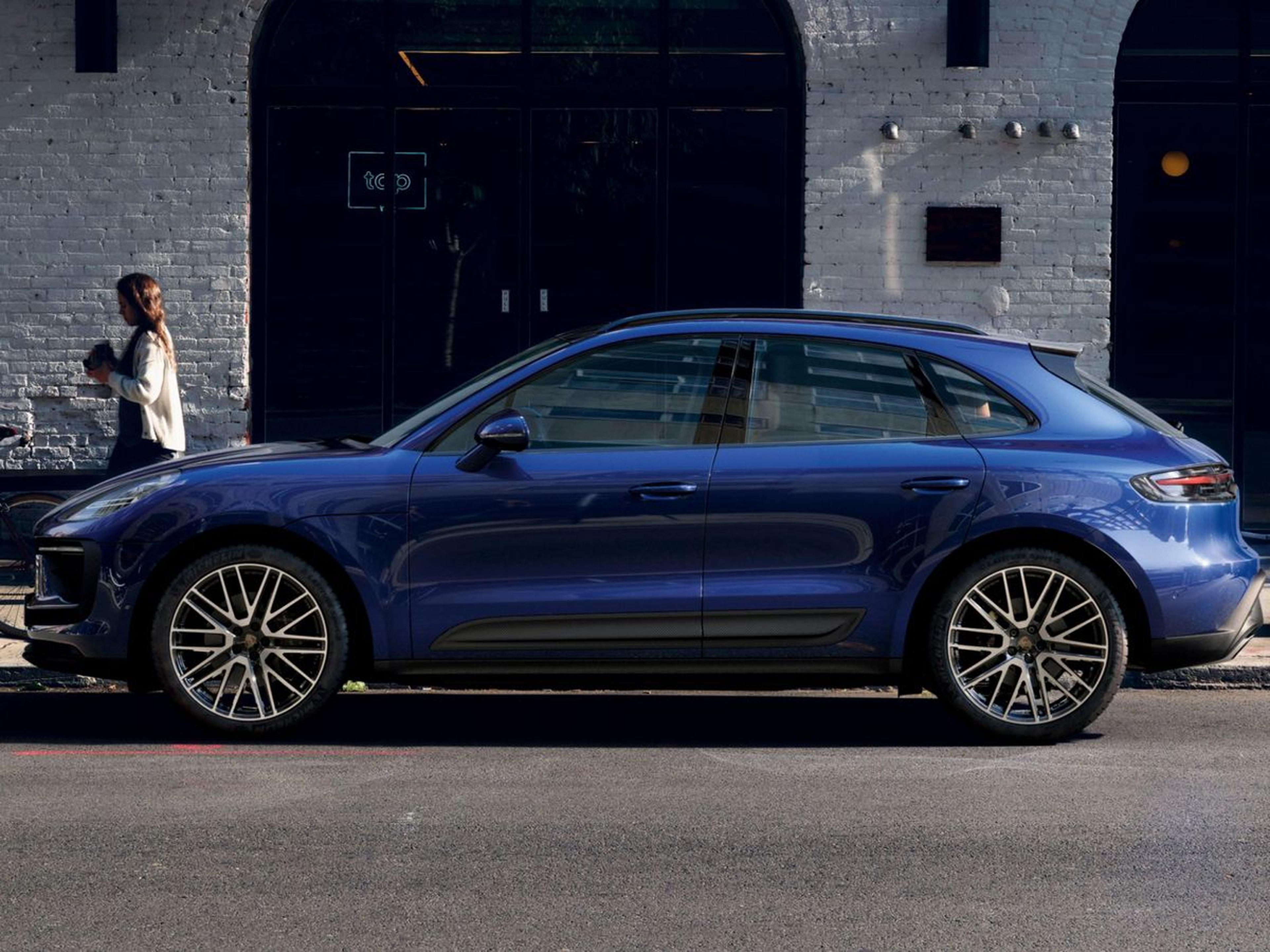 Valet pickup, loaners, complimentary Uber