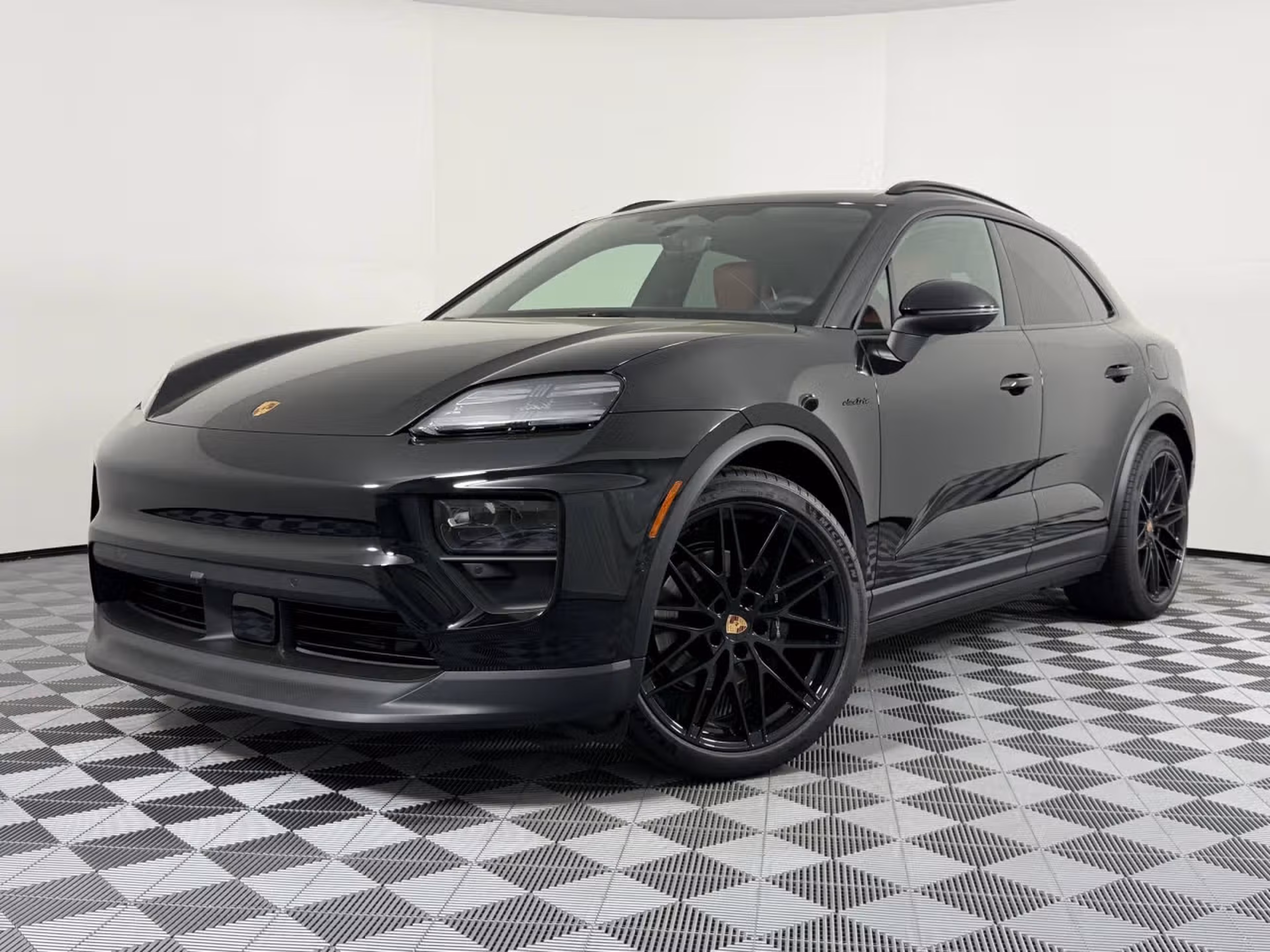2026 Porsche Macan Electric Executive Demo