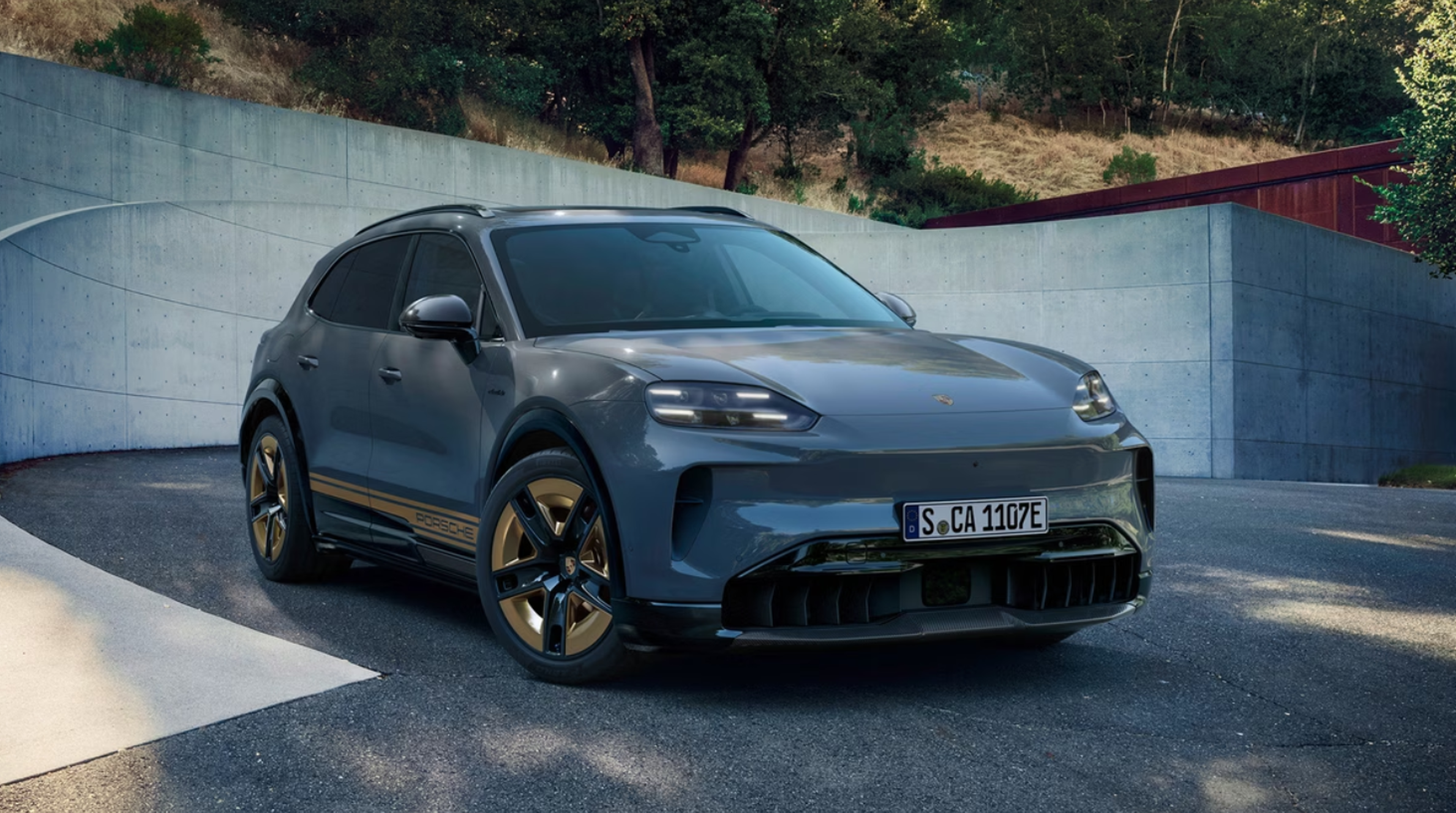 2026 porsche cayenne elctric