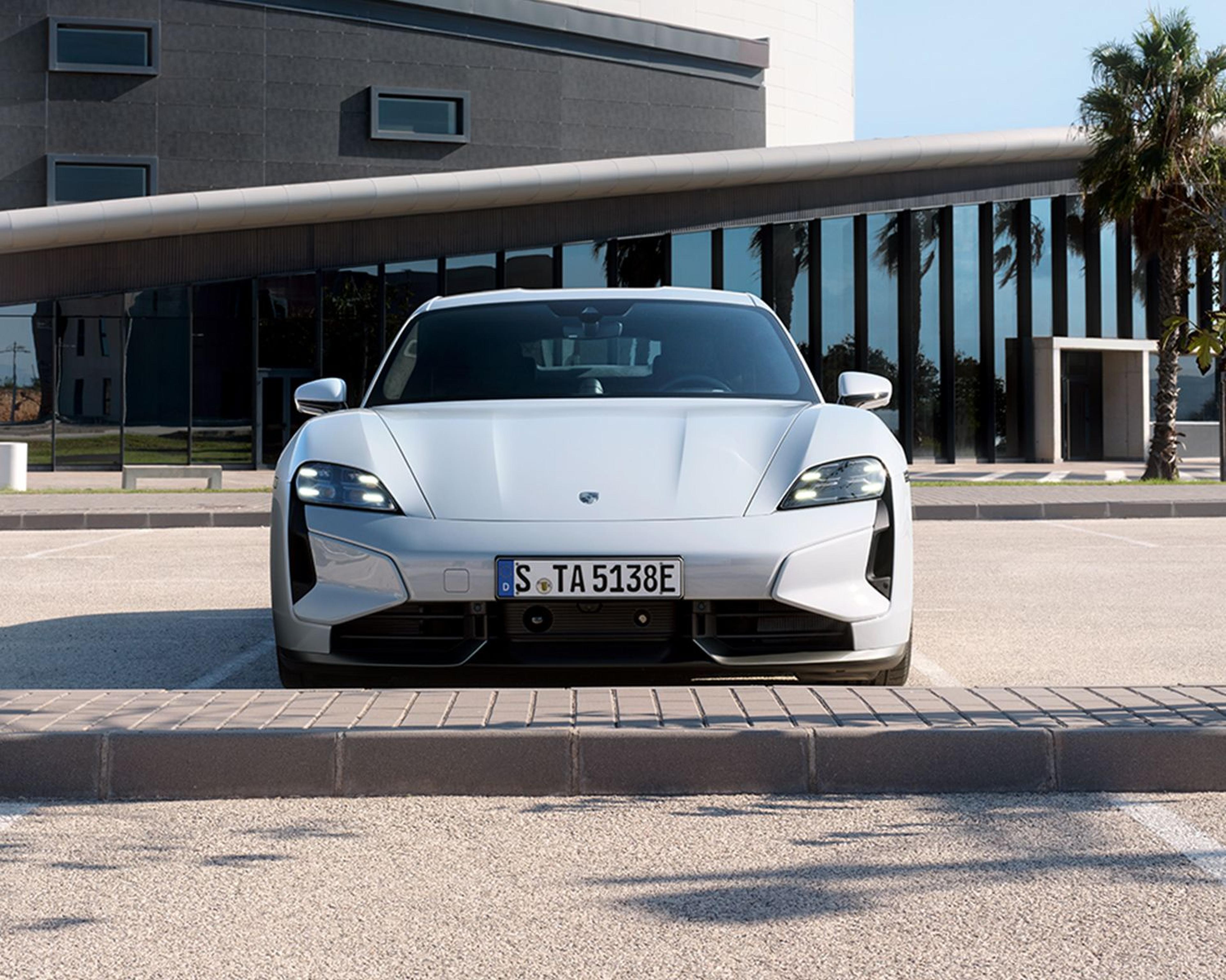 Front view of the Porsche Taycan