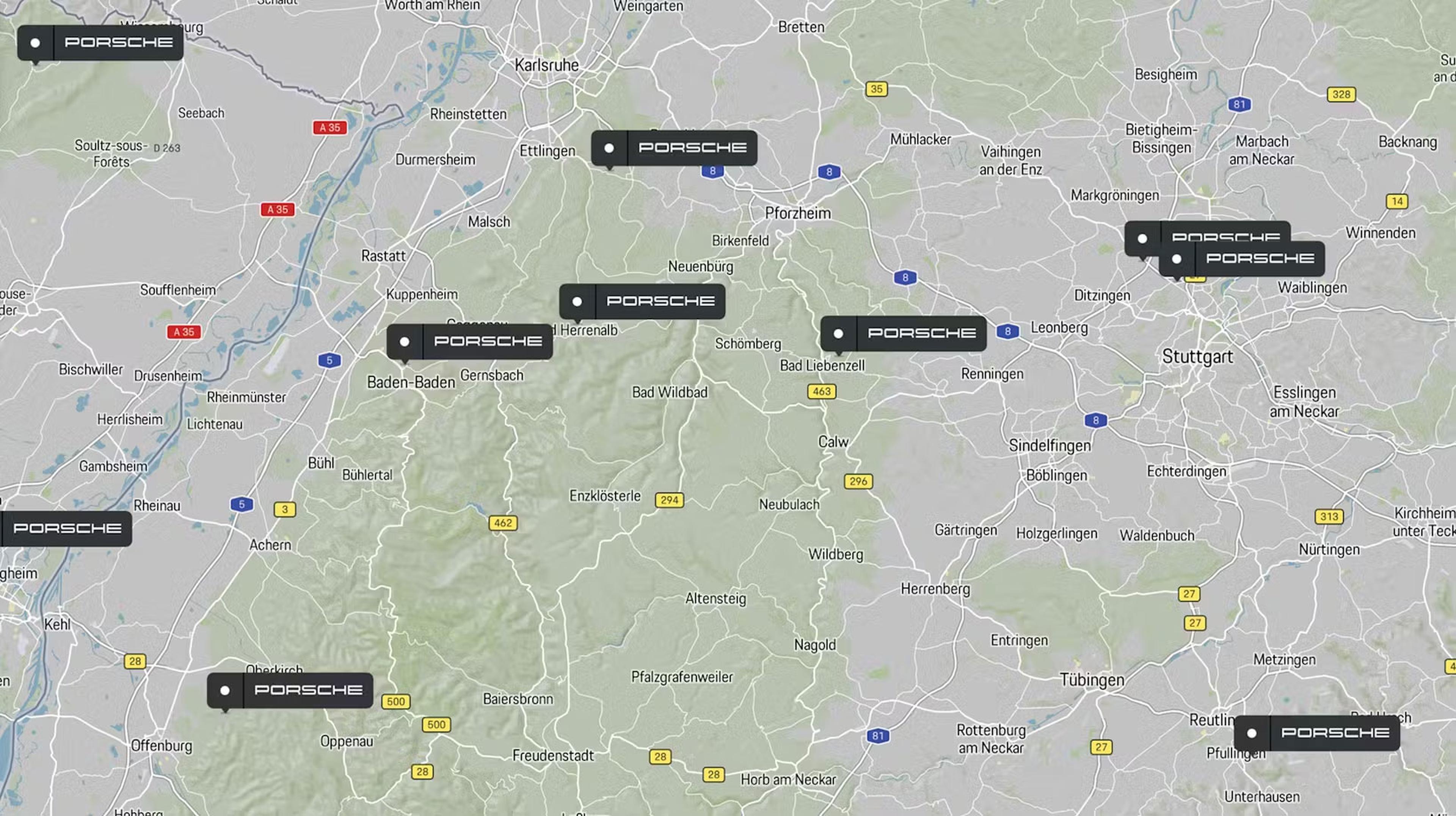 Karte von Südwestdeutschland, die mehrere Porsche-Standorte zeigt, welche nahe Städten wie Karlsruhe, Stuttgart und Offenburg mit Beschriftungen markiert sind.