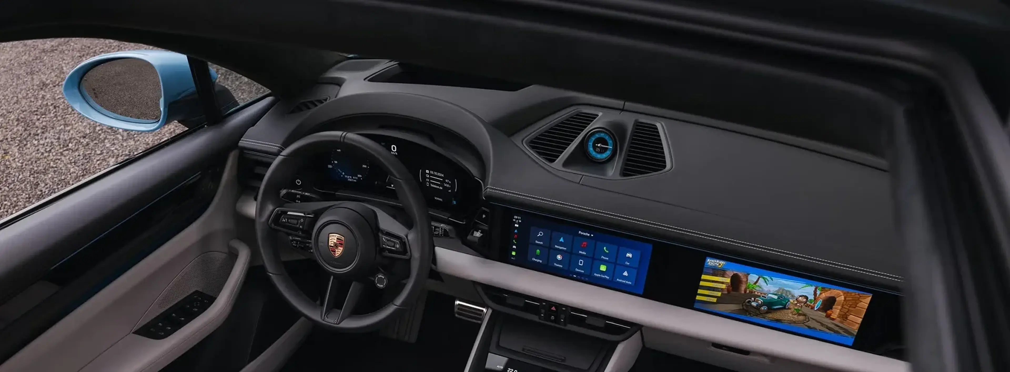 Porsche dashboard and infotainment screen
