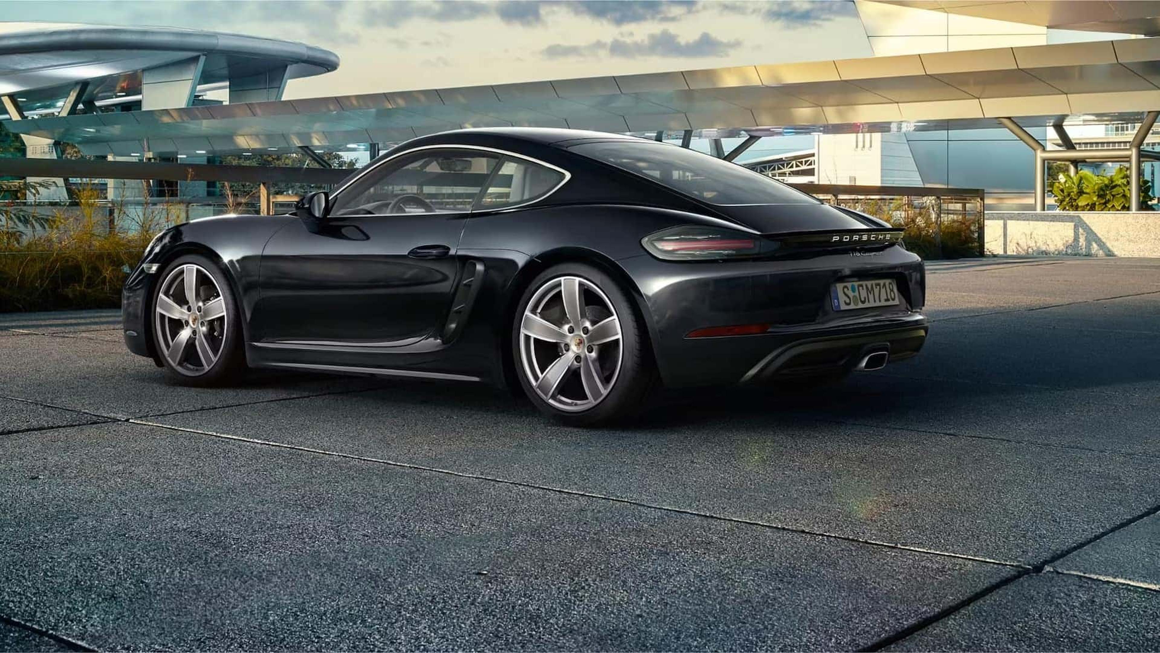 Black Porsche 911
