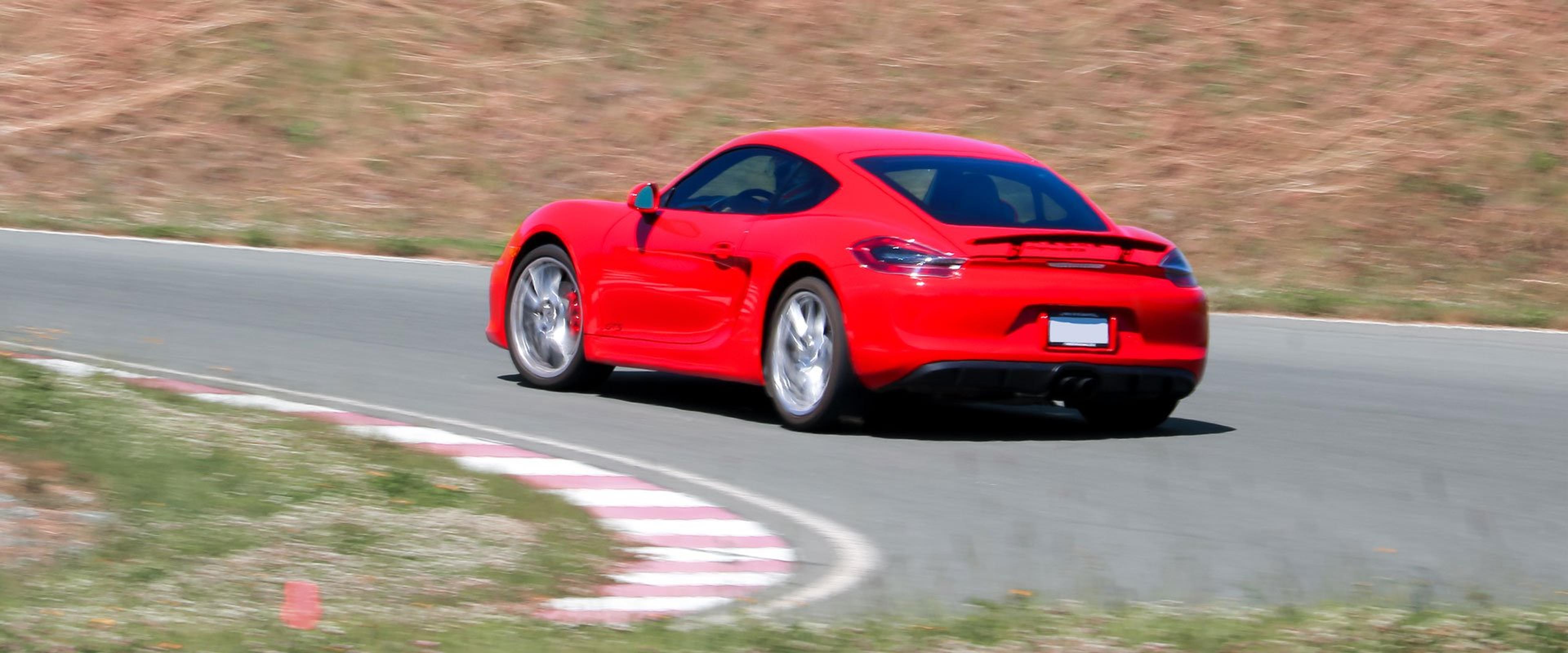 Bringing Porsche Track Day Newcomers Together
