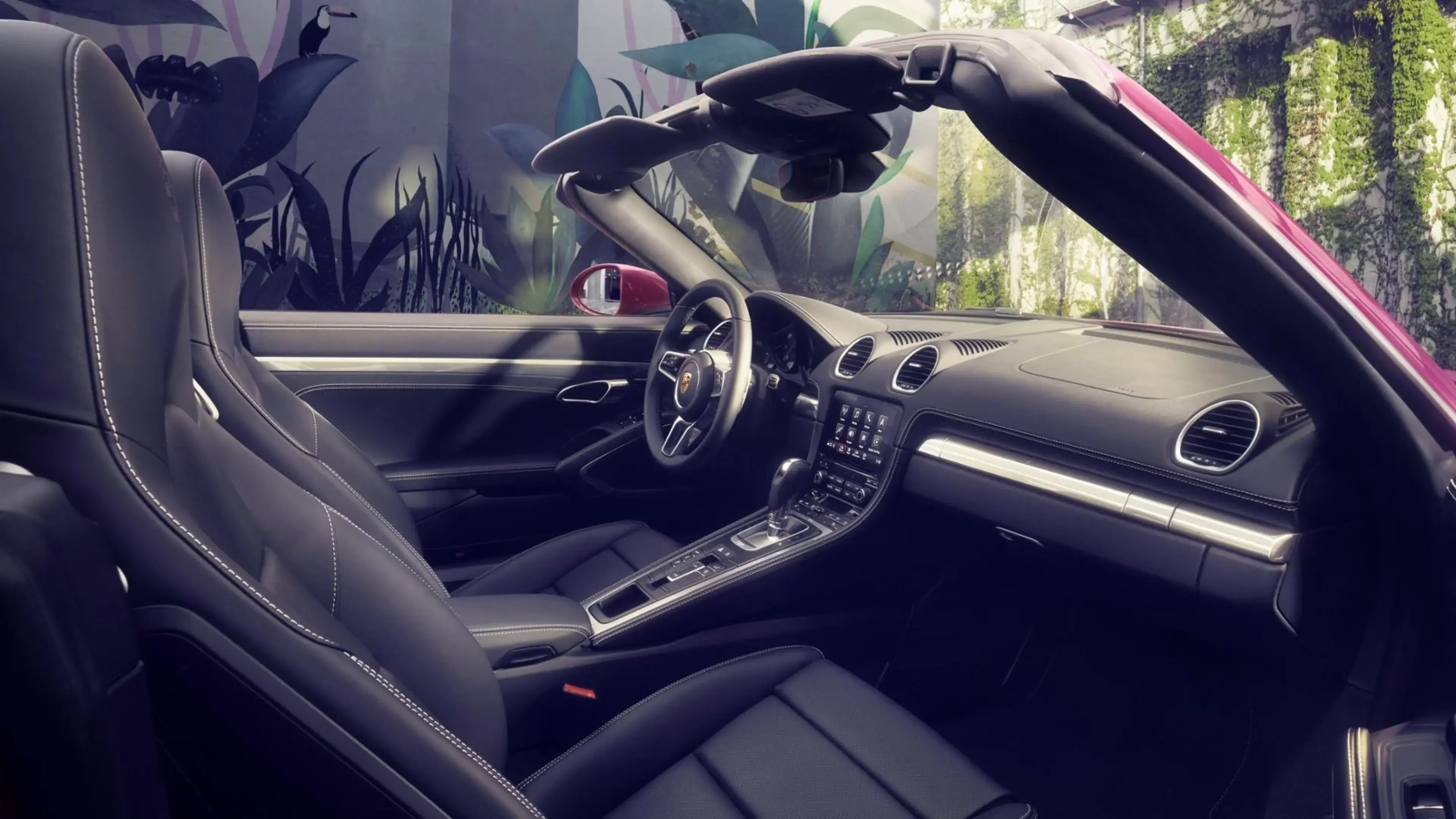 Porsche 718 Boxster interior
