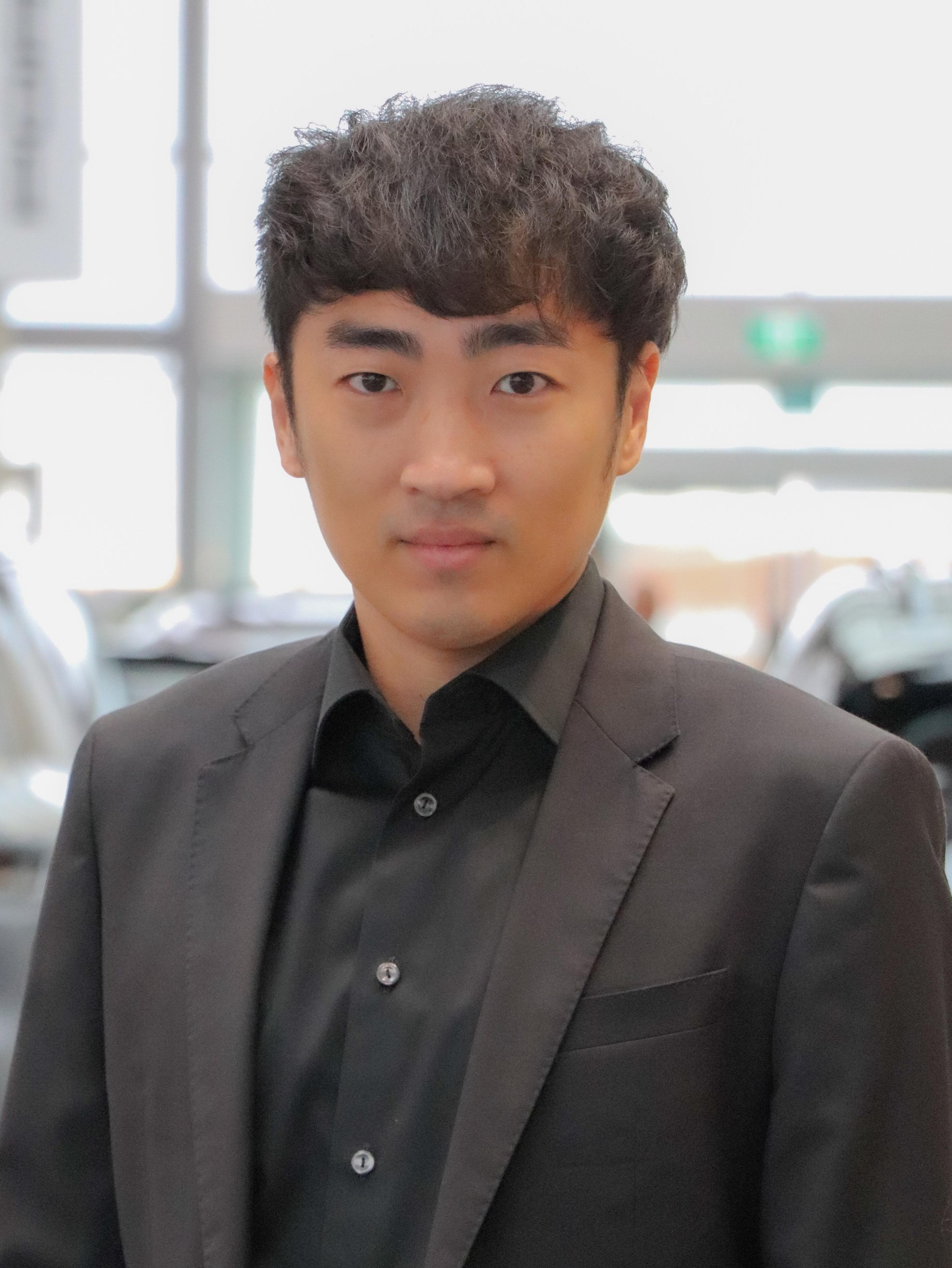 Aaron He