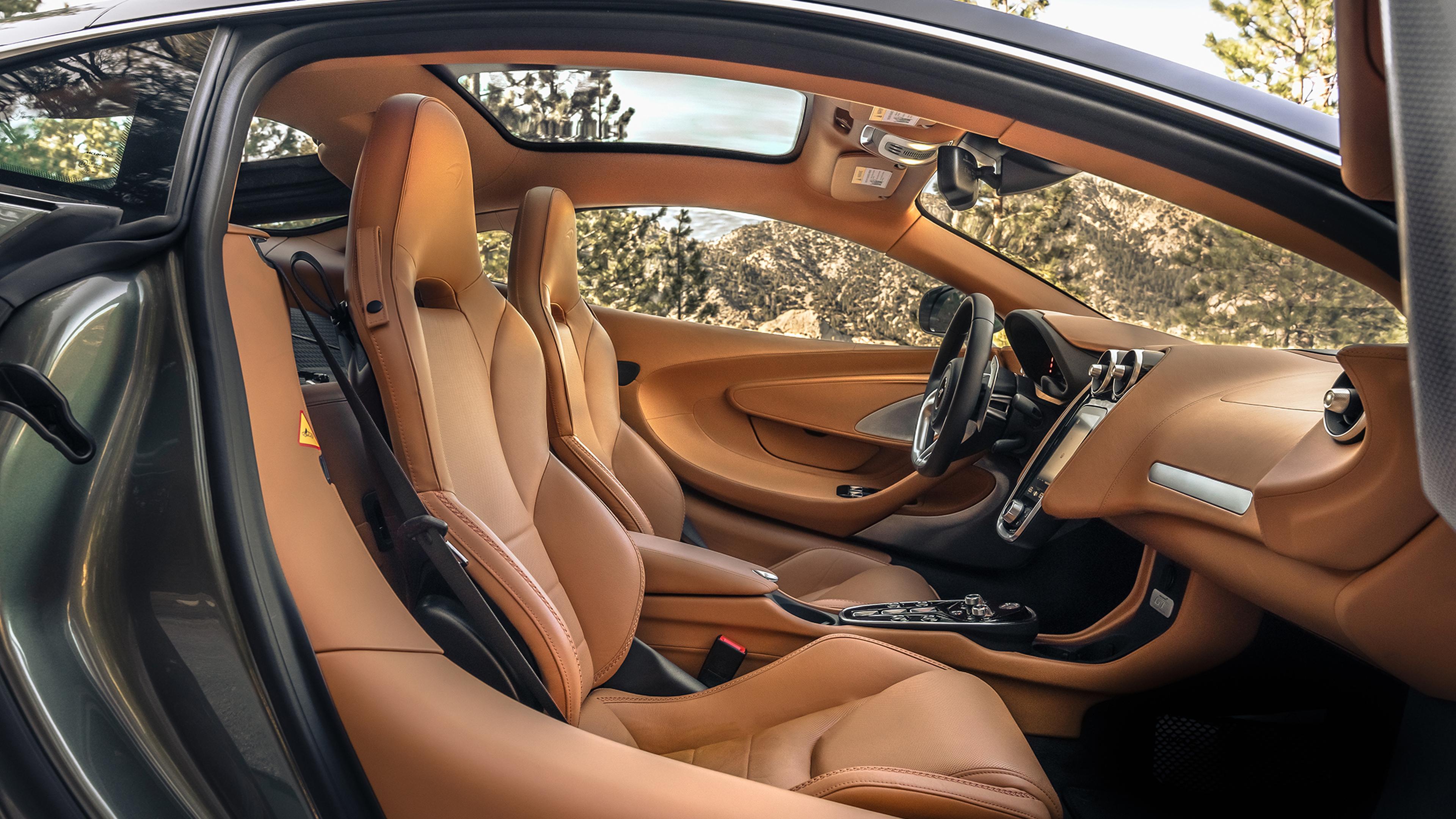 2020 McLaren GT 33