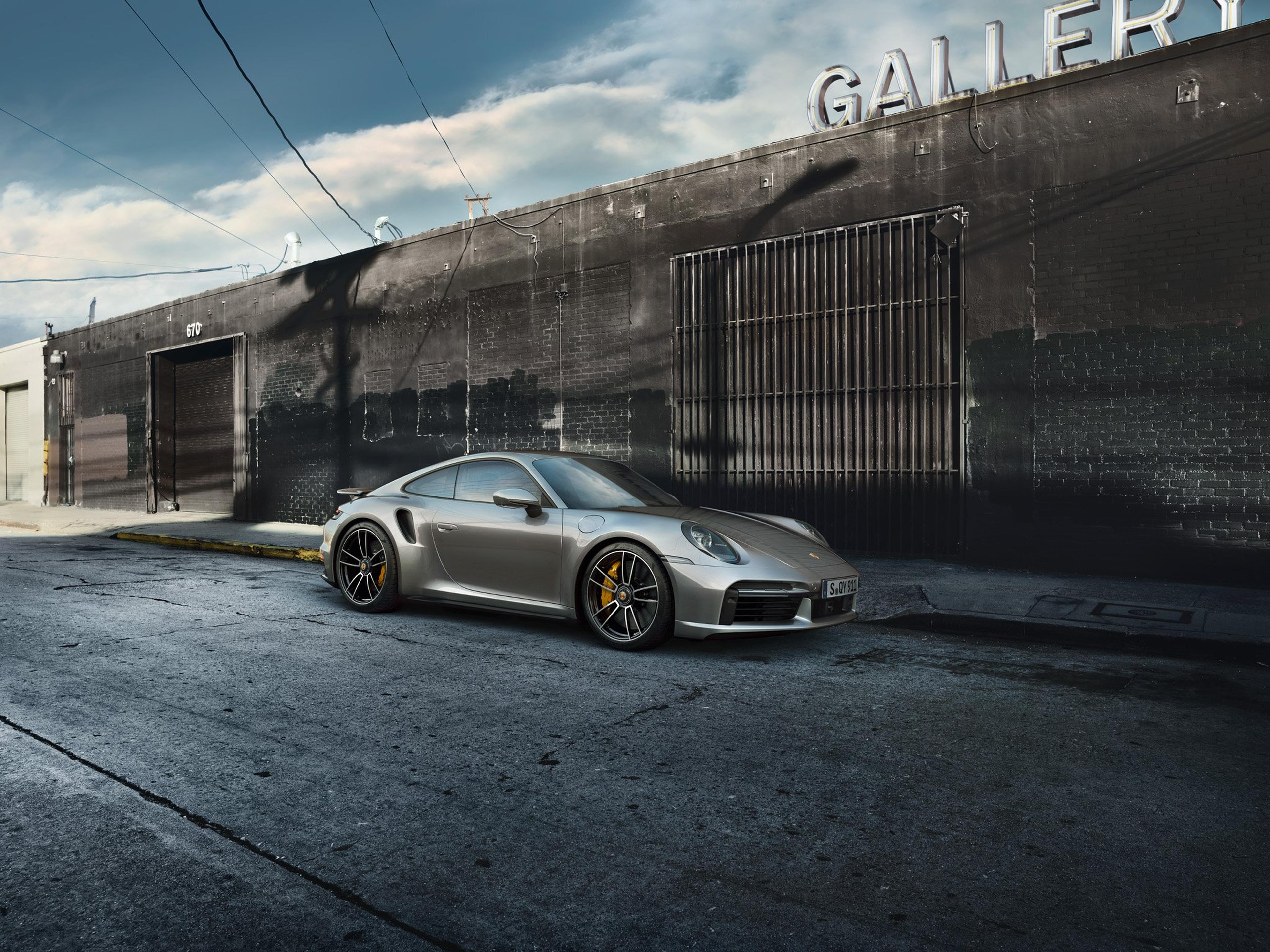 Découvrez dès maintenant notre essai de la 911 Turbo S 2021