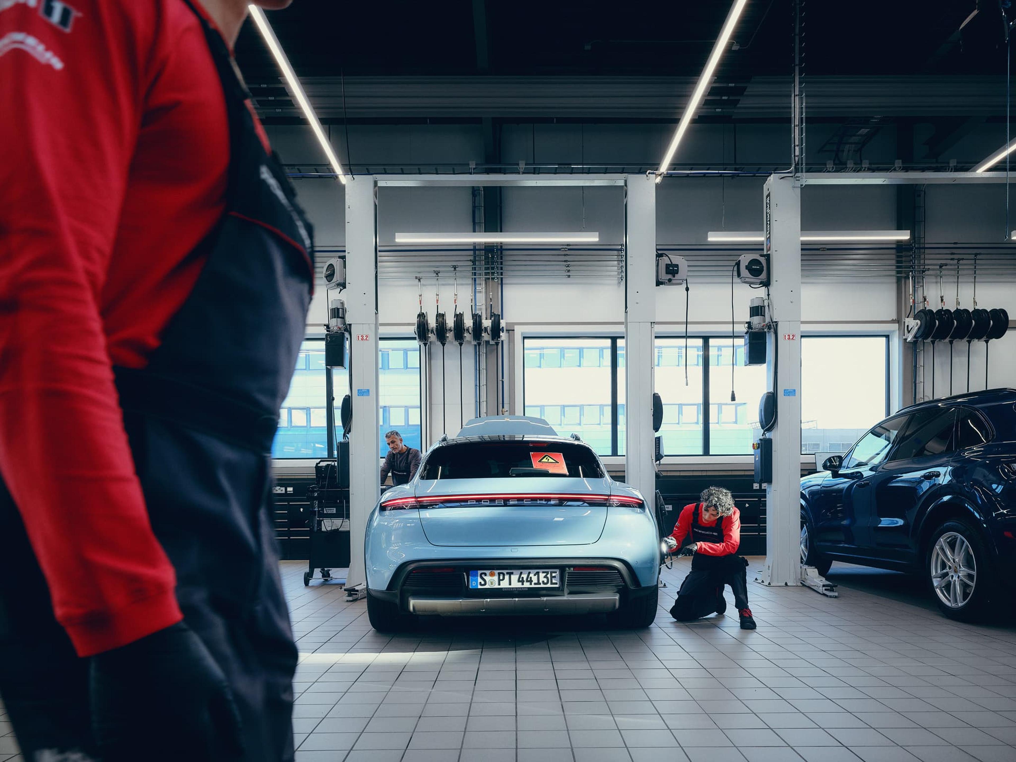 Porsche Service Hawthorne, CA
