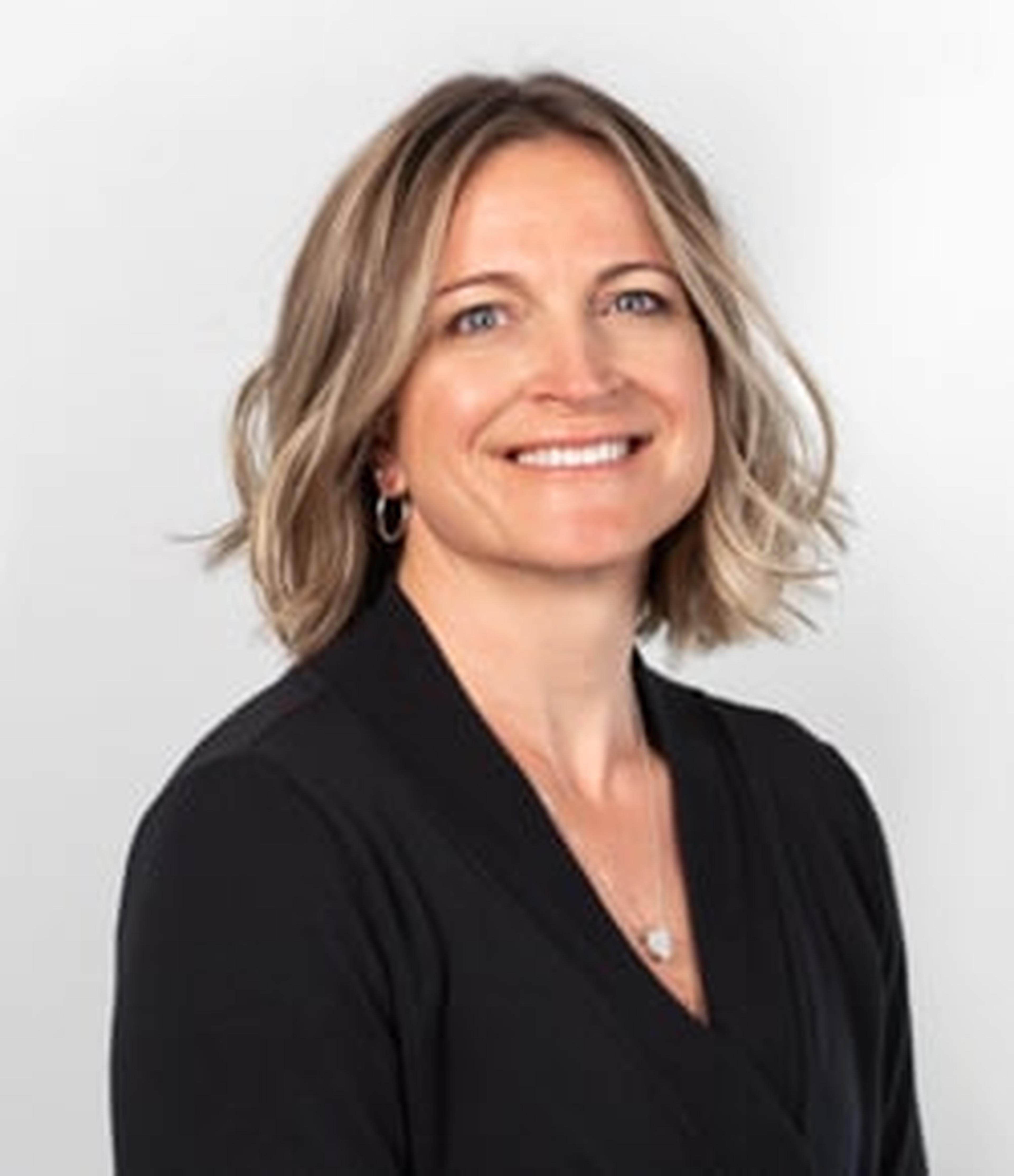 Photo of Elizabeth Nelson