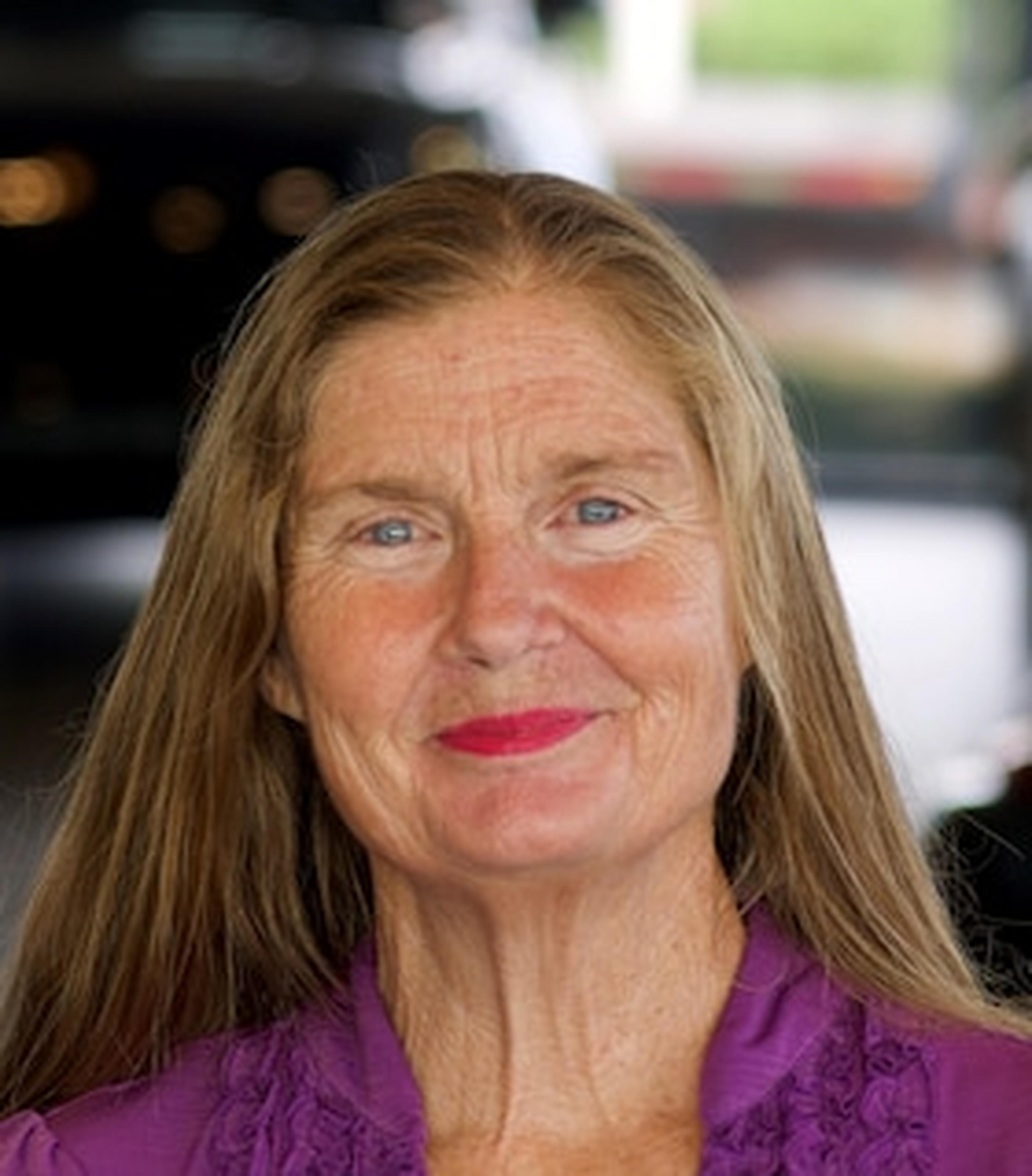 Photo of Tina Kelly
