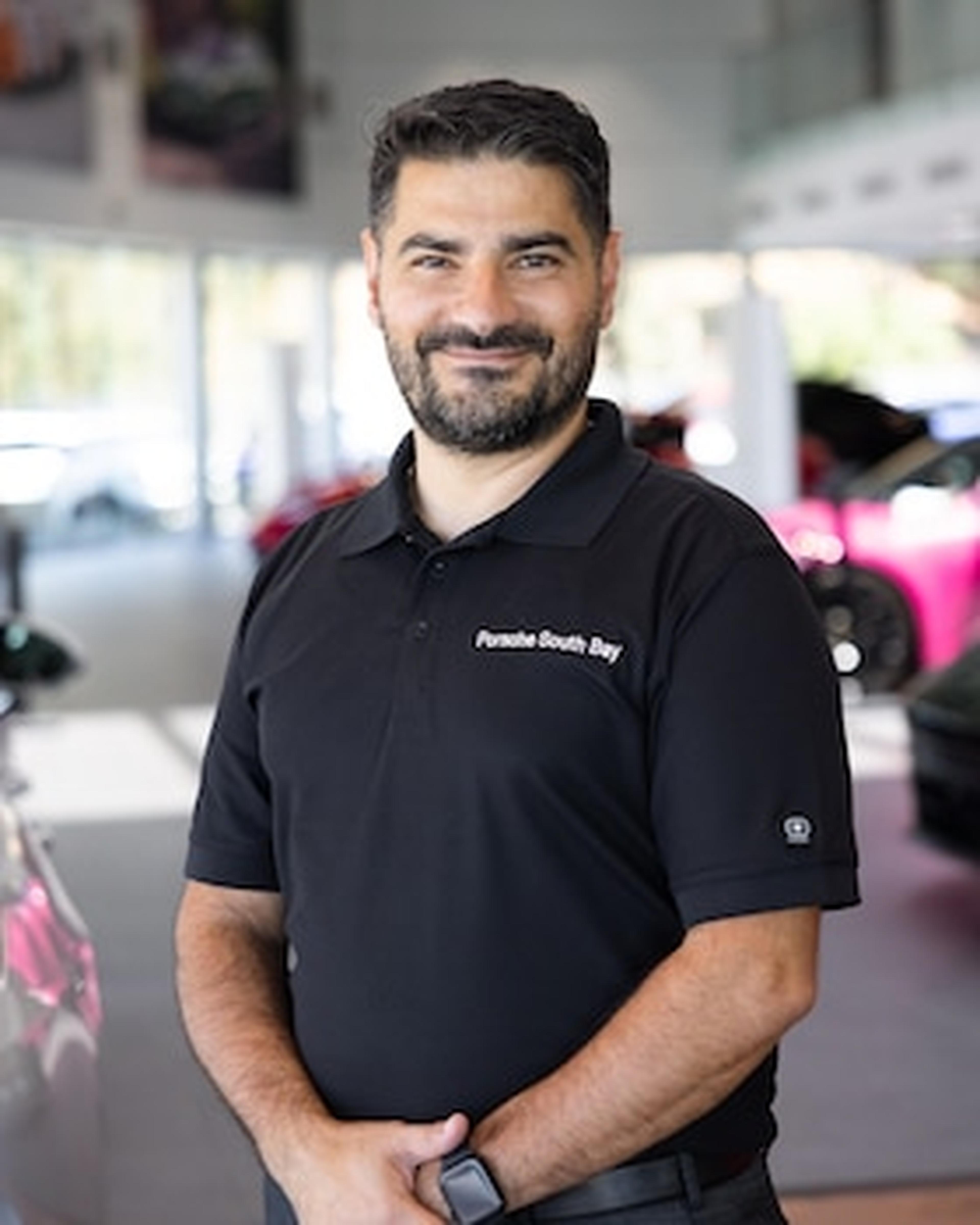 Photo of Armen Mansouri