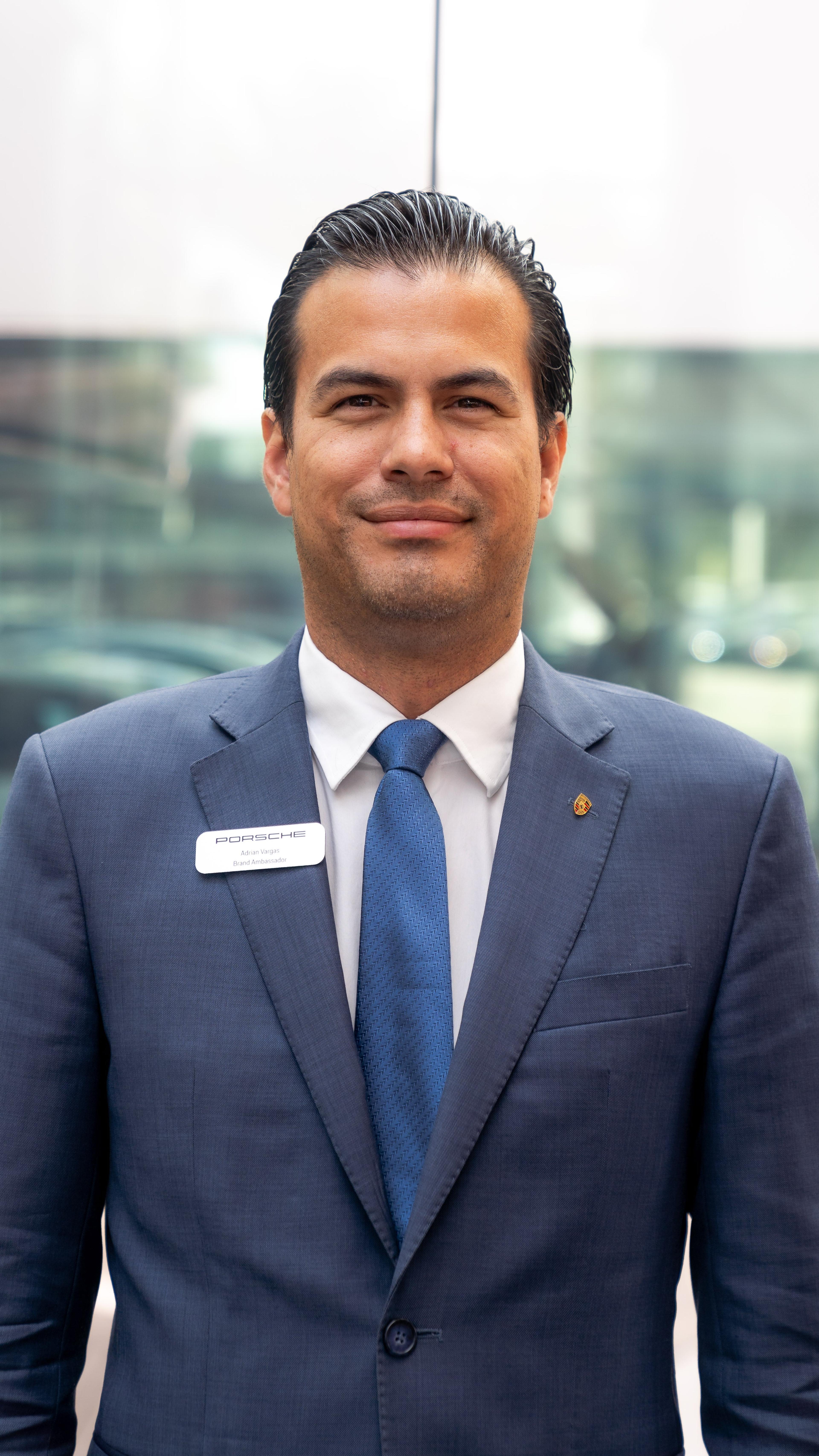 Photo of Adrian Vargas